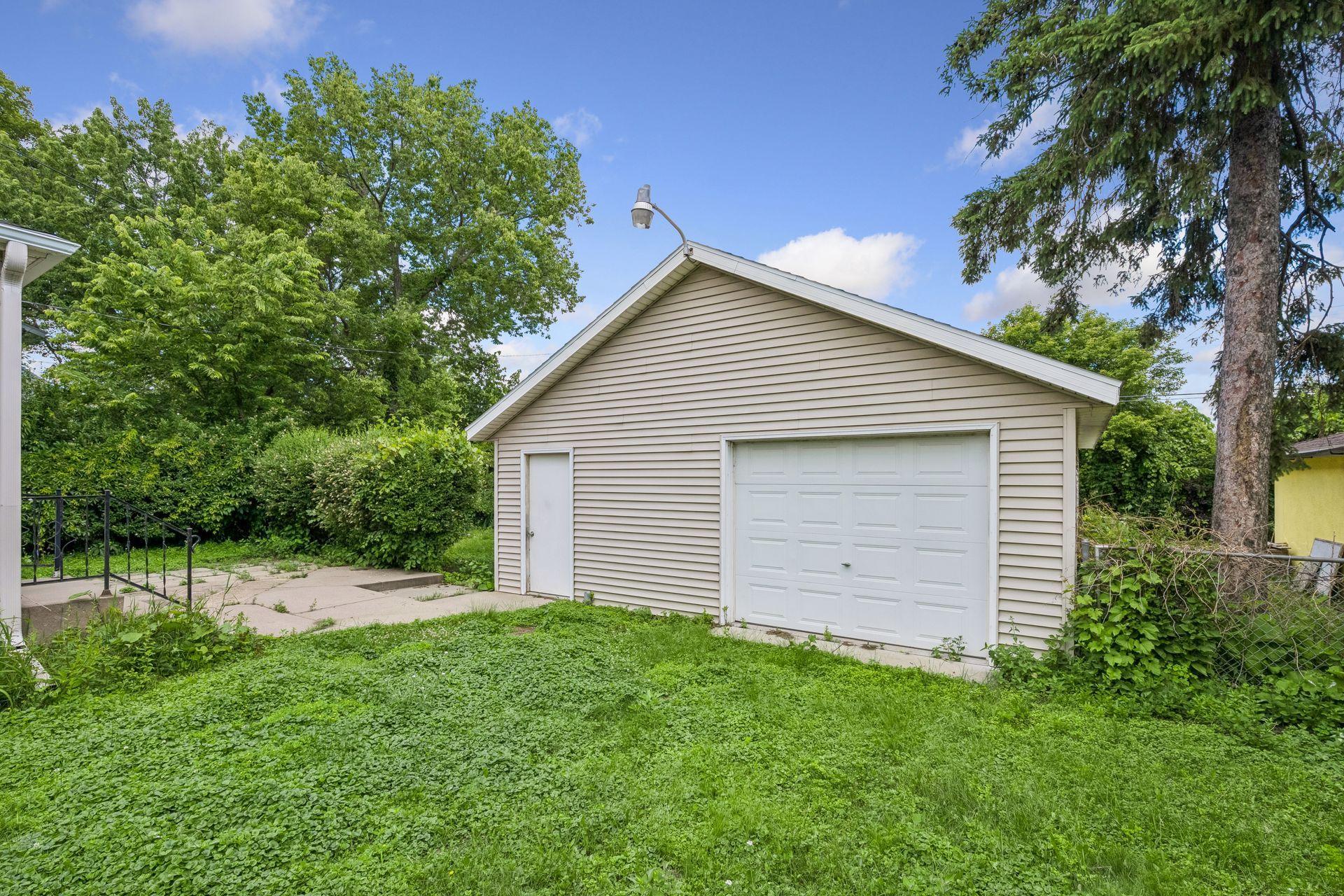516 7th Avenue N Property Photo 37