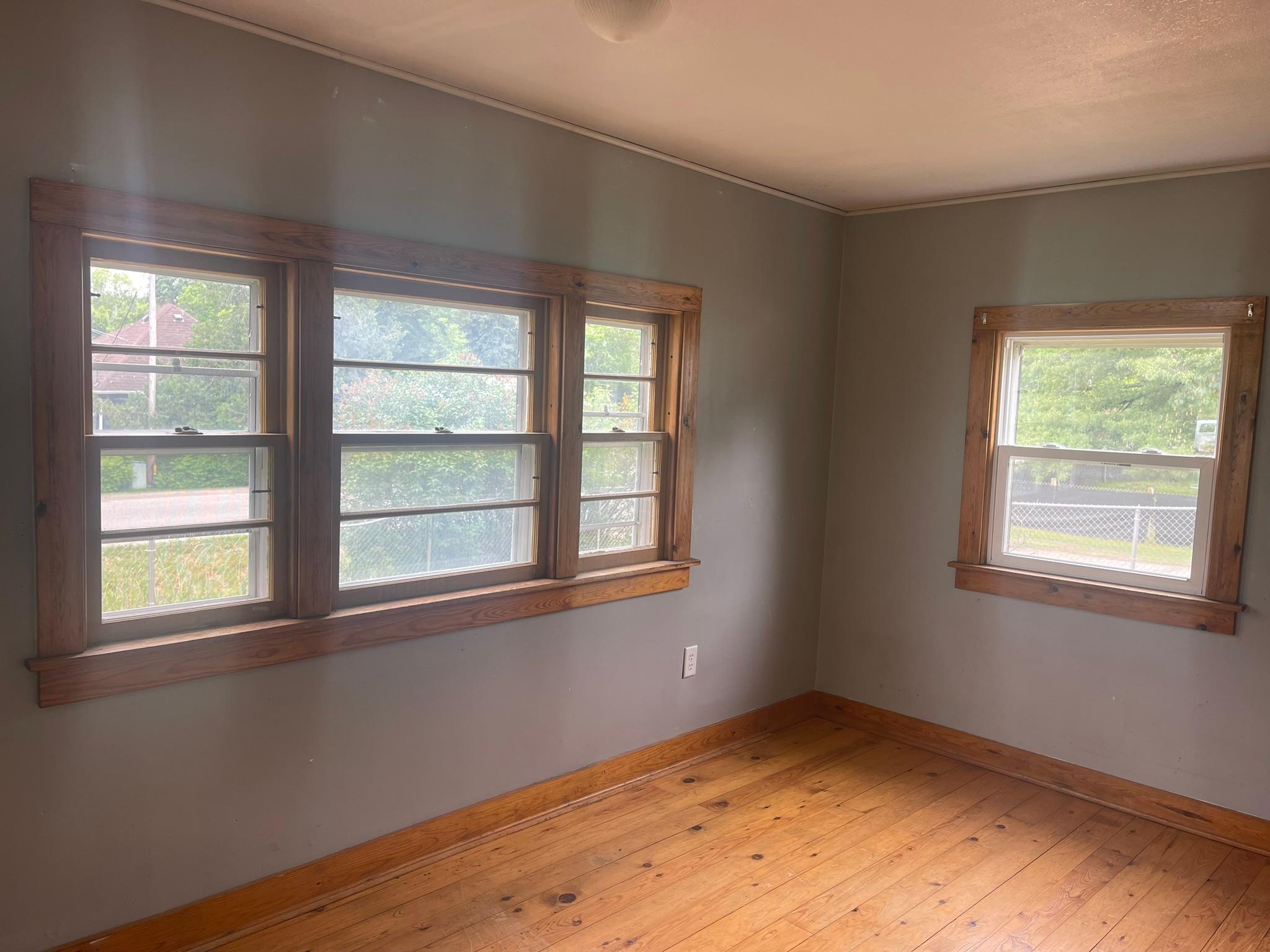 508 Main Street W Property Photo 16