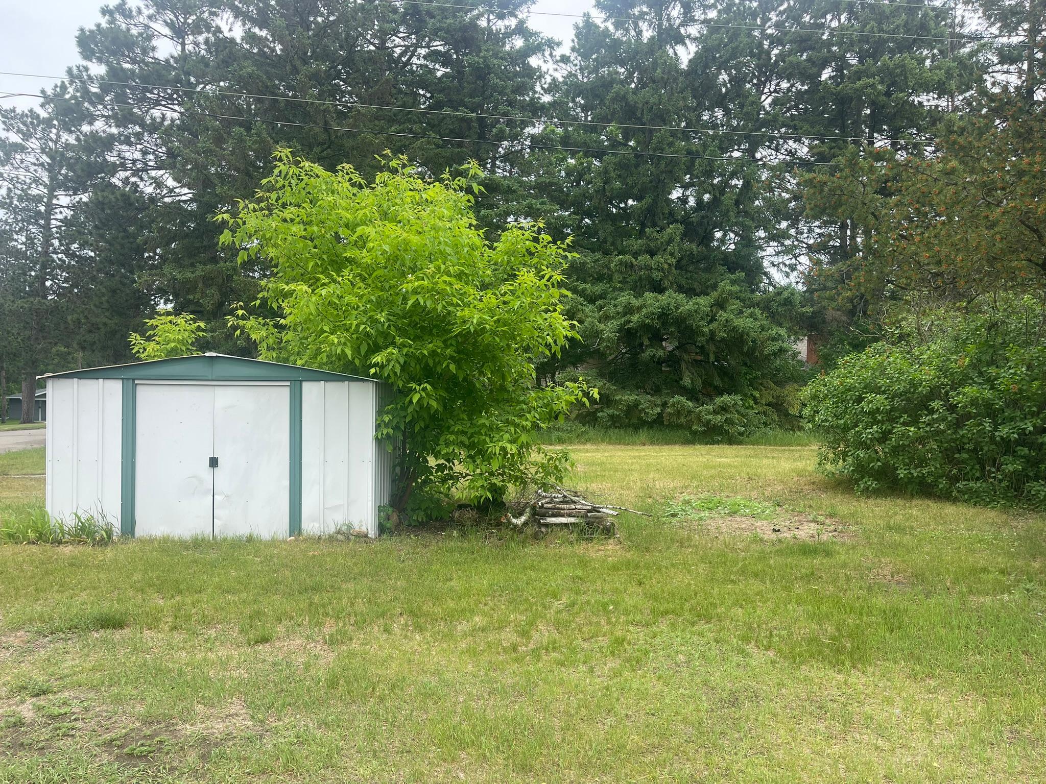 508 Main Street W Property Photo 20