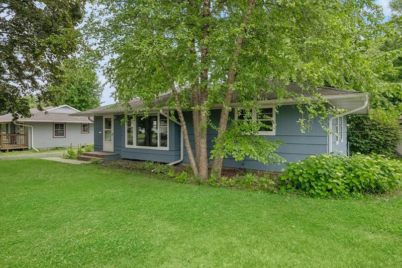 7520 Thomas Avenue S Property Photo 4