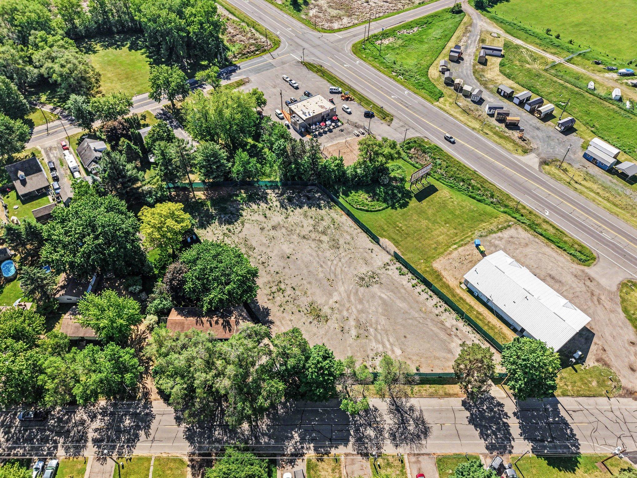 30041 Redfield Boulevard Property Photo 7