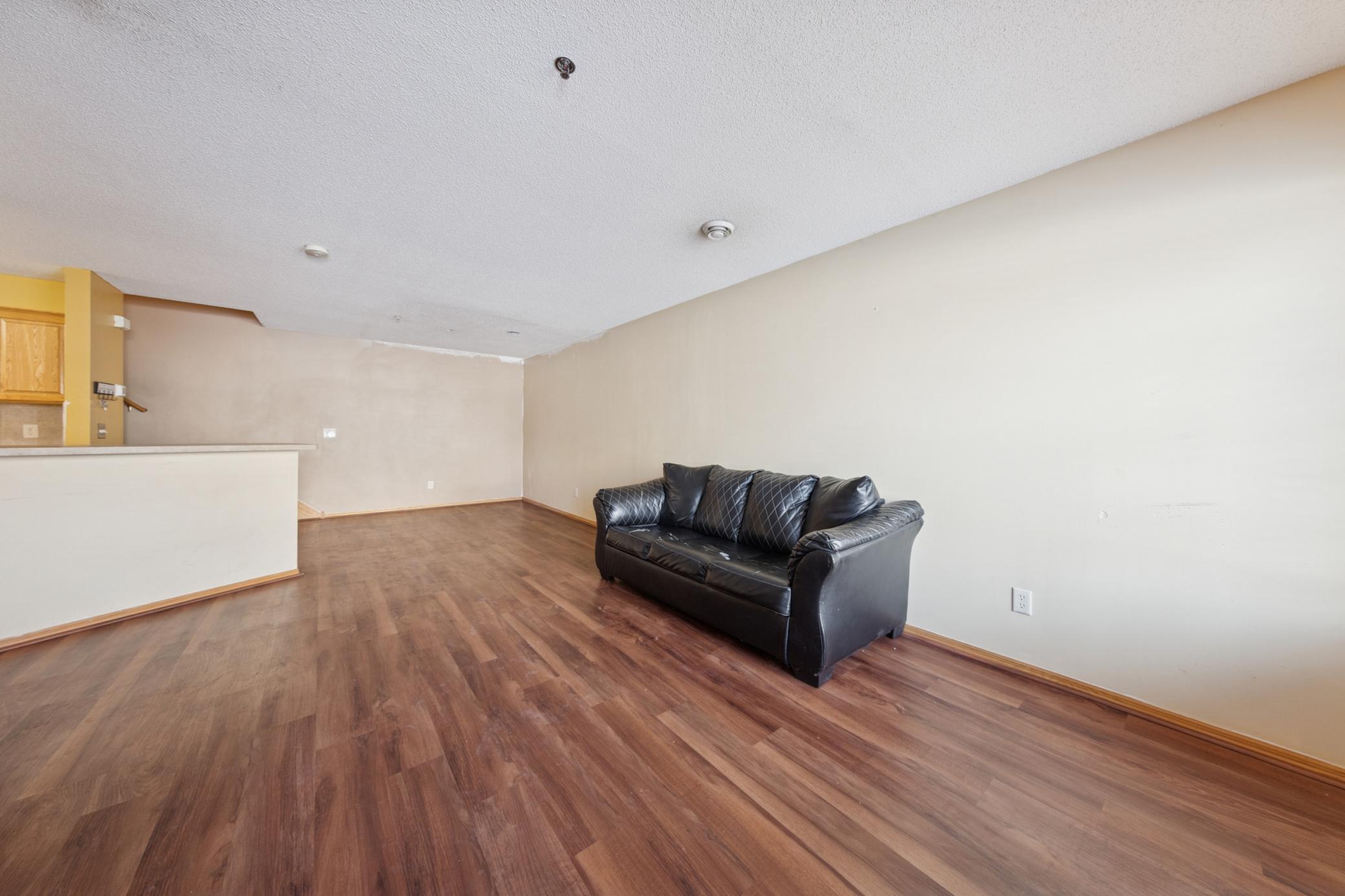 10739 Unity Lane N Property Photo 5