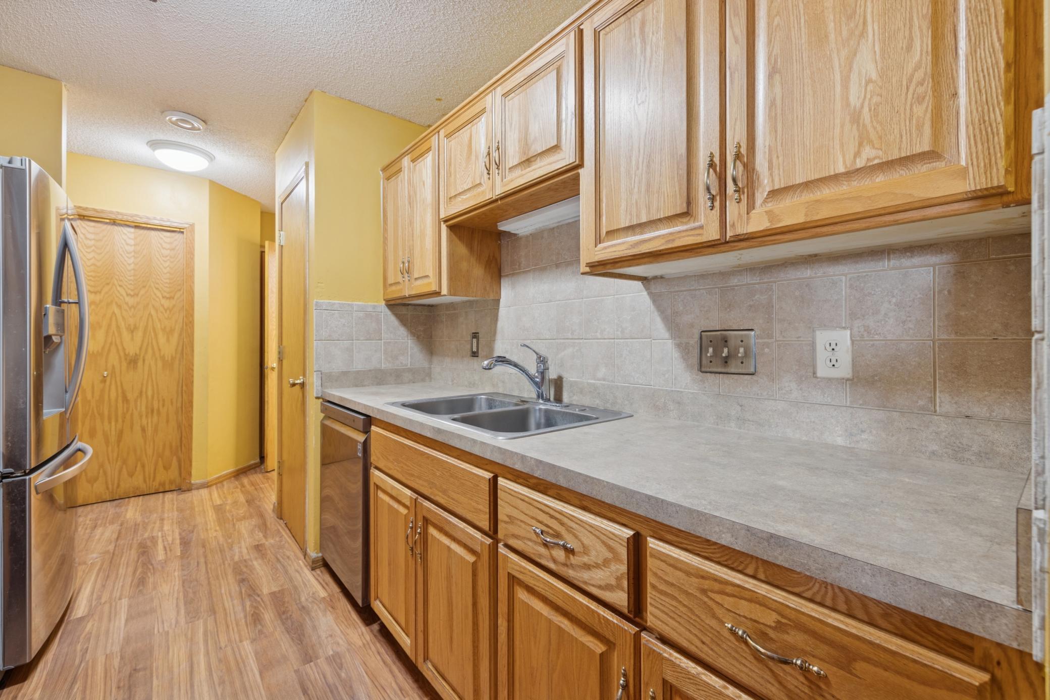 10739 Unity Lane N Property Photo 8