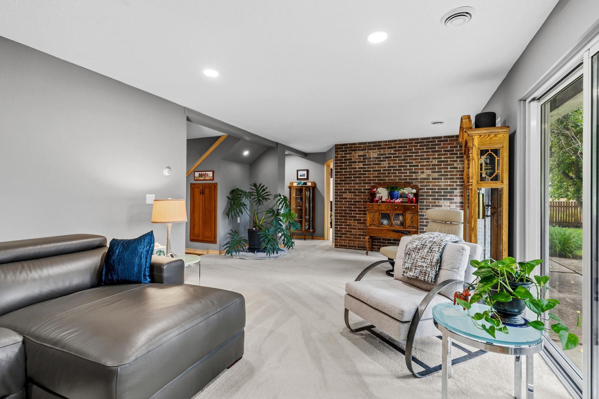 14711 Woodruff Road Property Photo 6