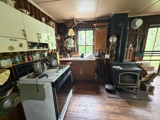 9064 Peppard Road Property Photo 3