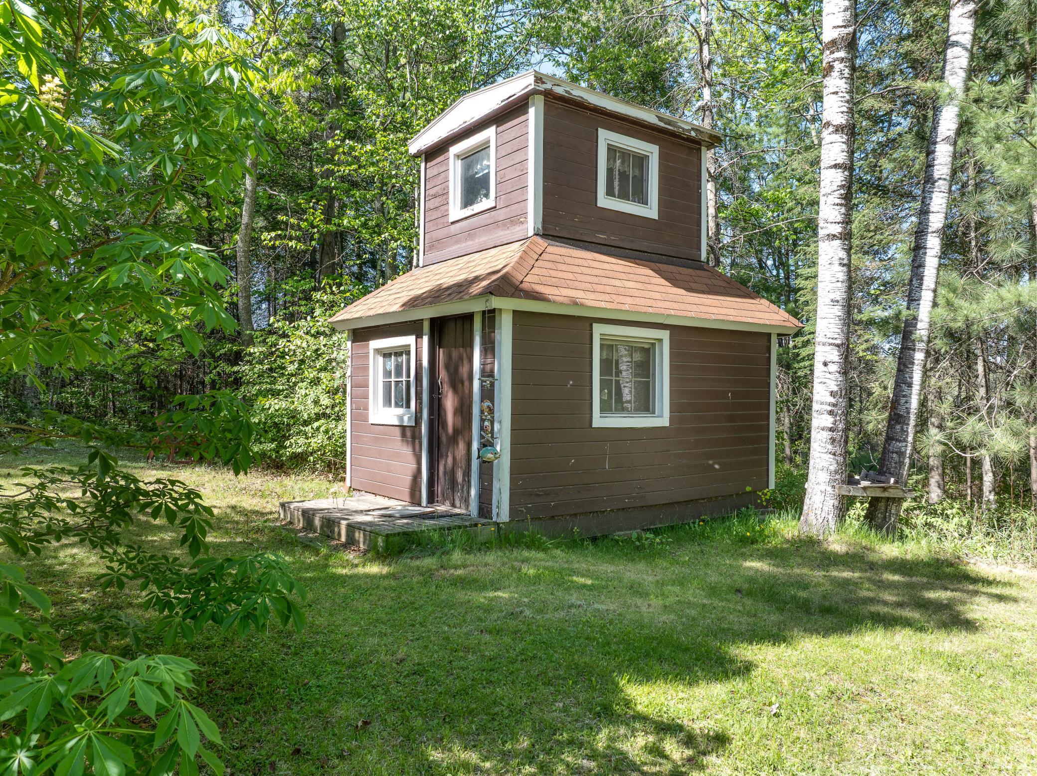 9064 Peppard Road Property Photo 13