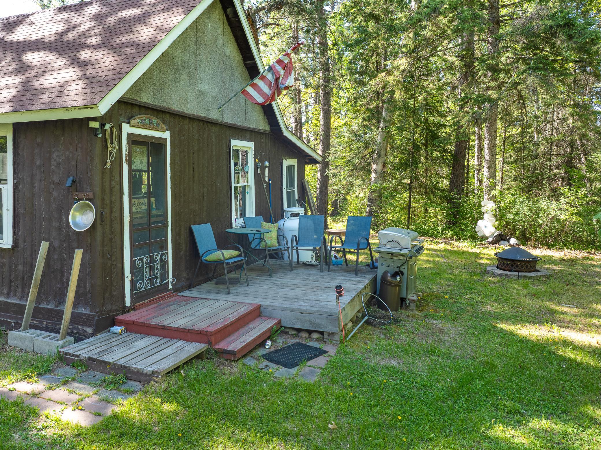9064 Peppard Road Property Photo 17