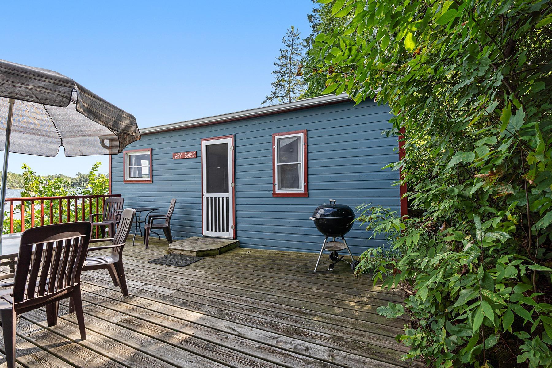 1060 Sarajac Road Ne 5 Property Photo 1
