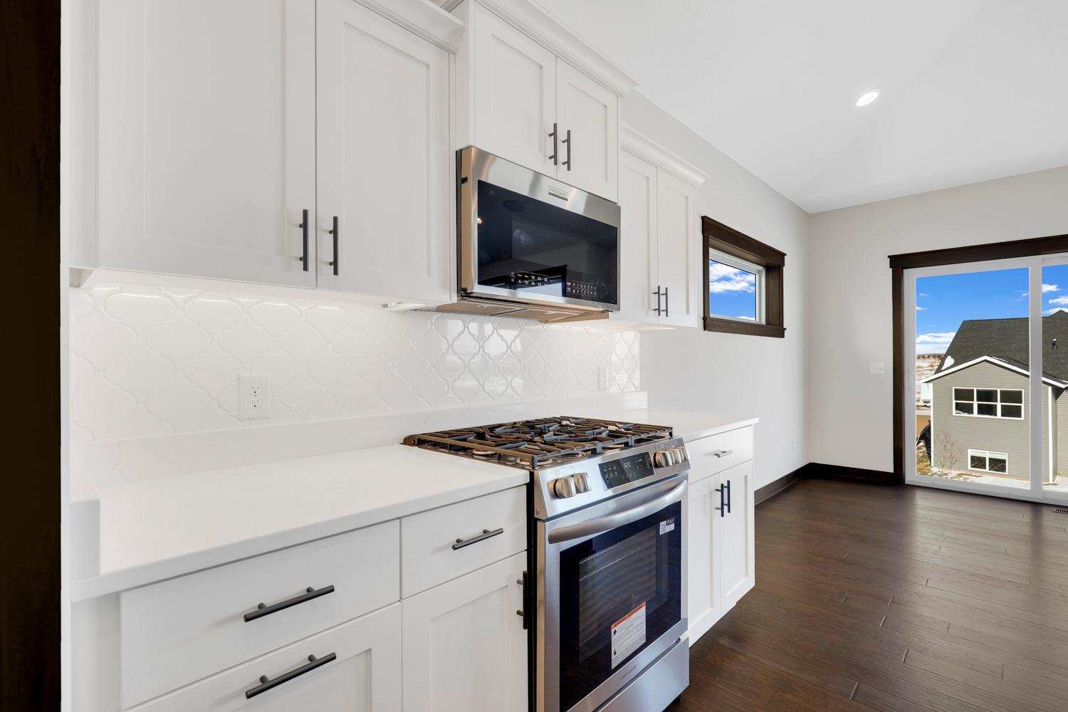 13842 Arrowhead Way Property Photo 8