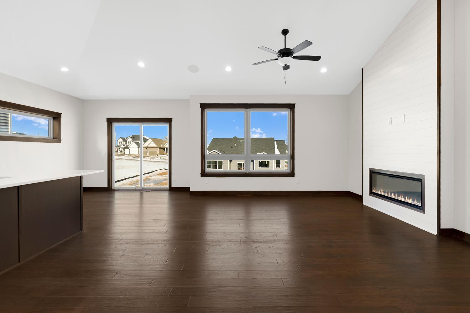 13842 Arrowhead Way Property Photo 10