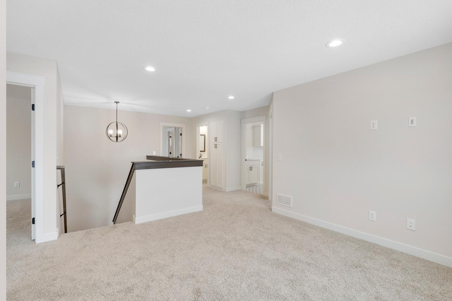 13702 Arrowhead Way Property Photo 10