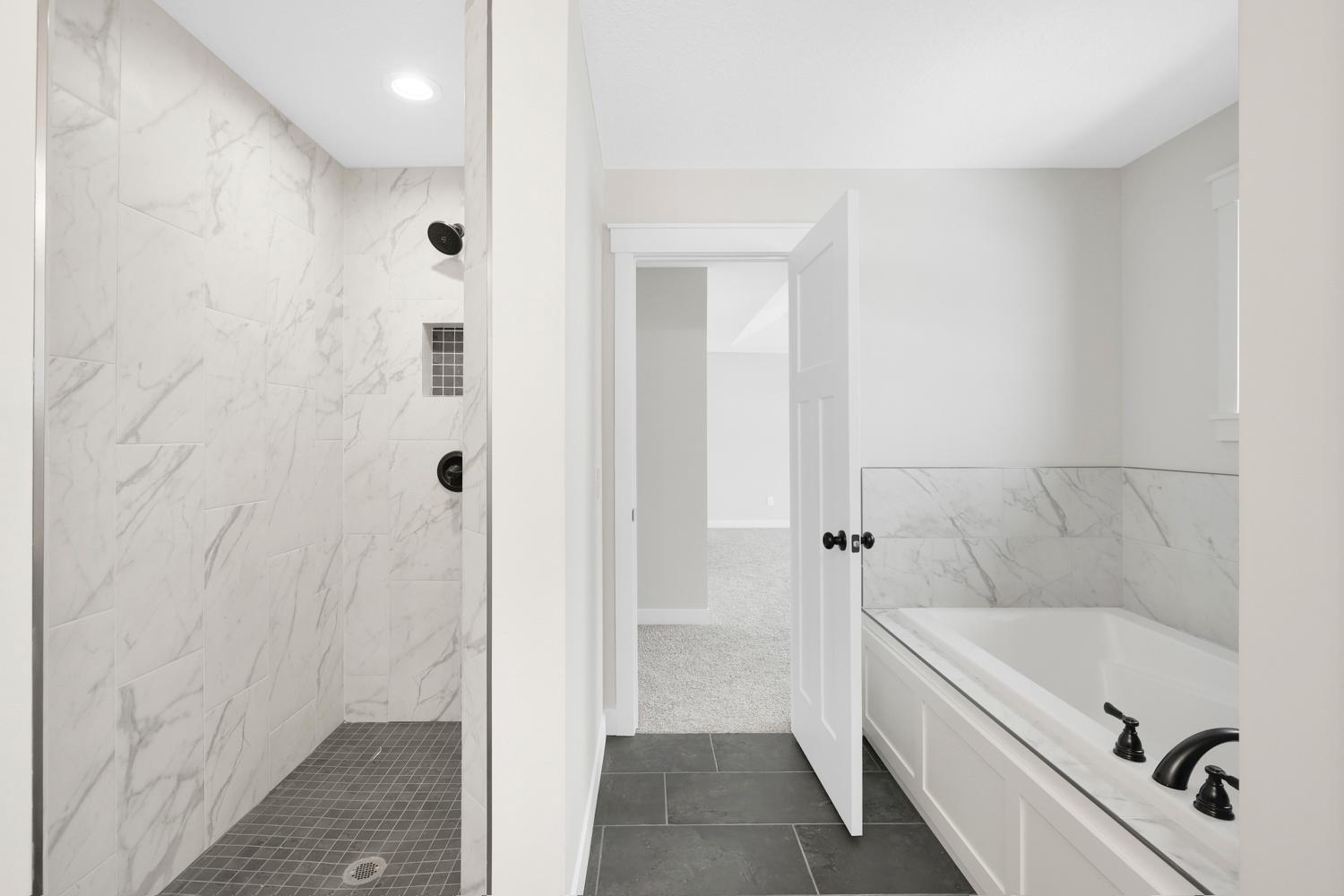 13702 Arrowhead Way Property Photo 14