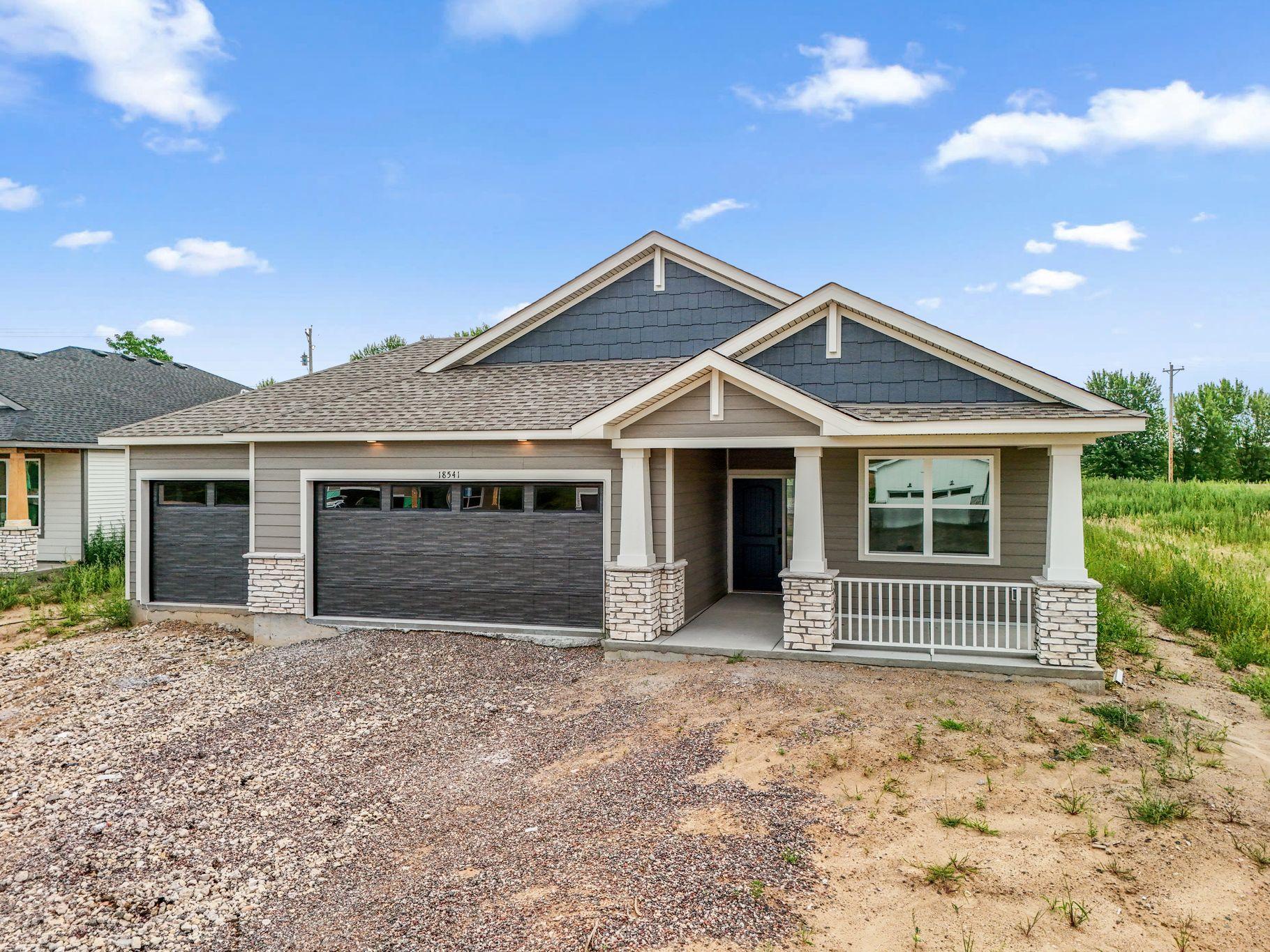 18541 Fillmore Circle Nw Property Photo 2