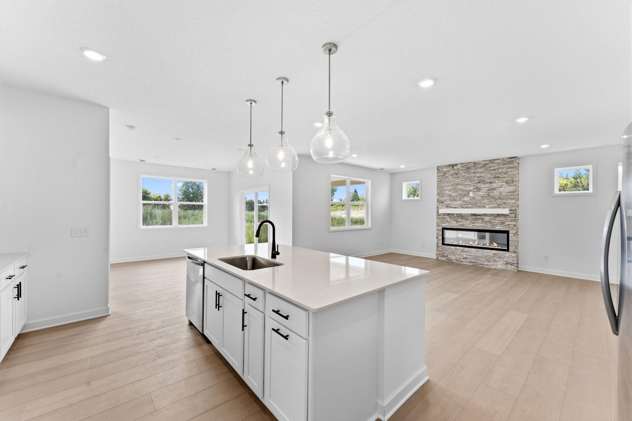 18541 Fillmore Circle Nw Property Photo 6
