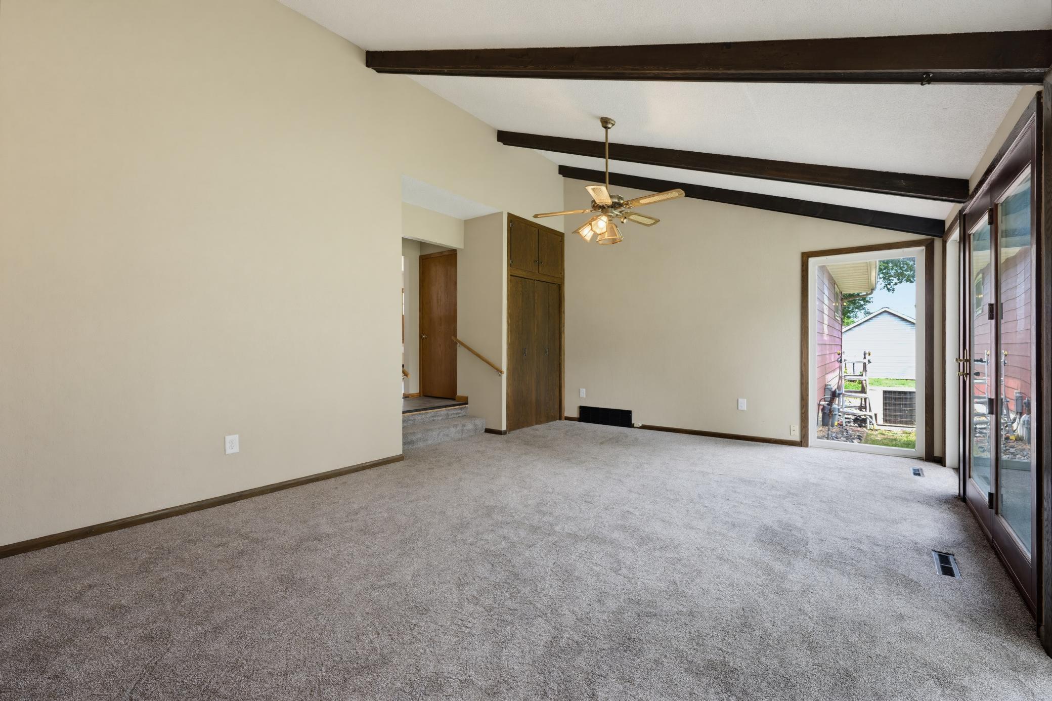 821 Ash Avenue Property Photo 3