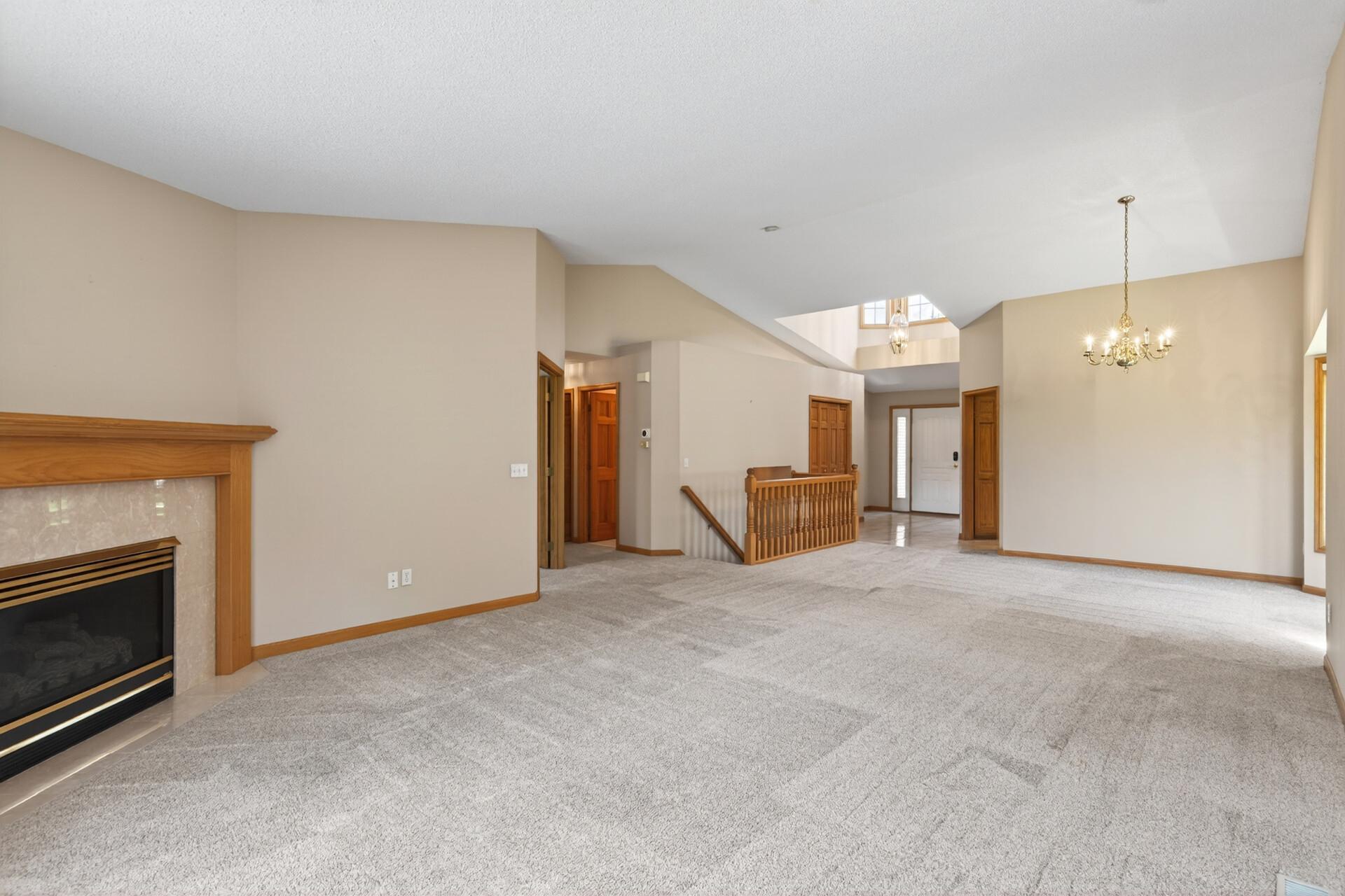 4134 Thornhill Lane Property Photo 8