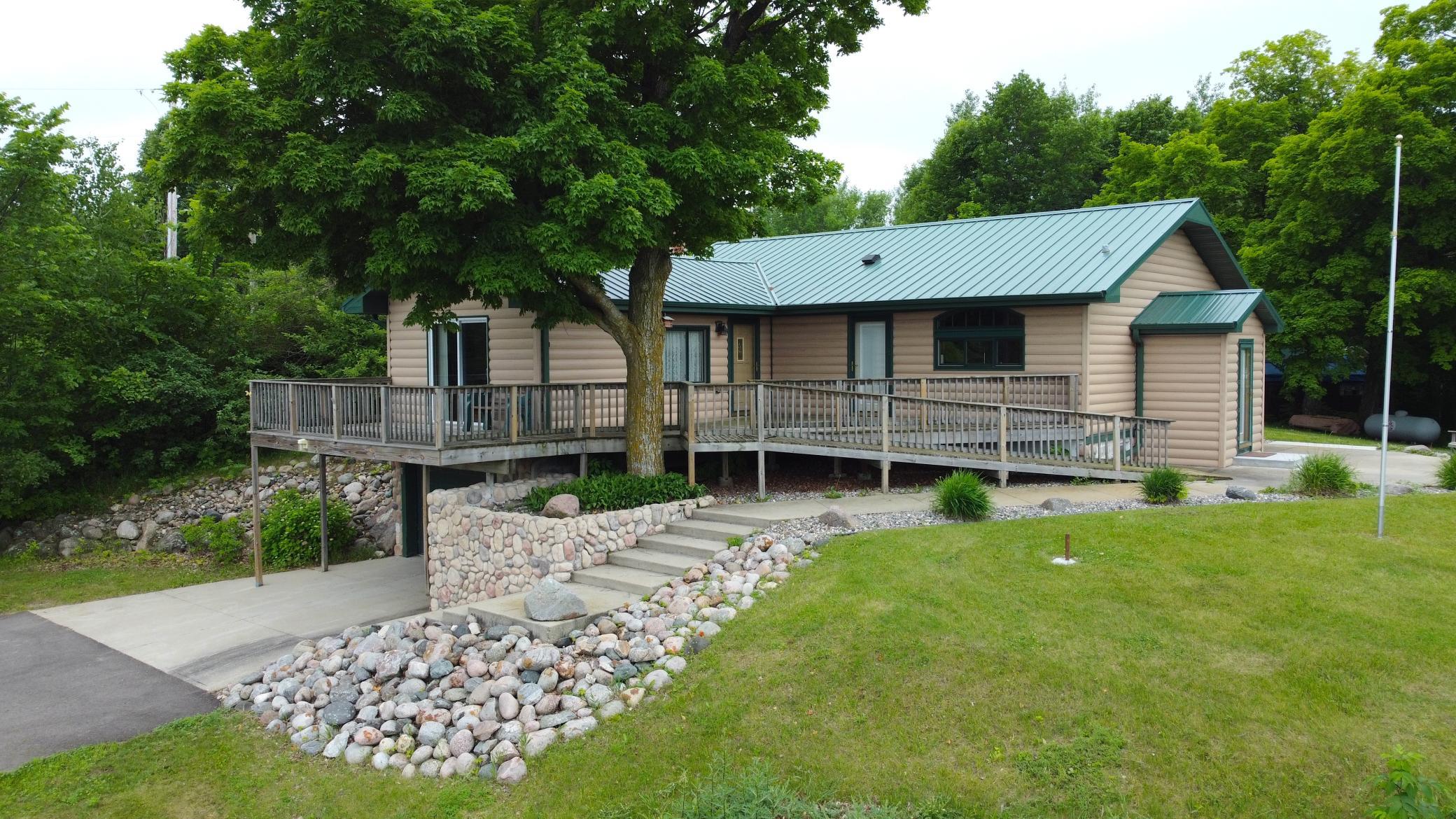 38481 County Highway 41 Property Photo 4