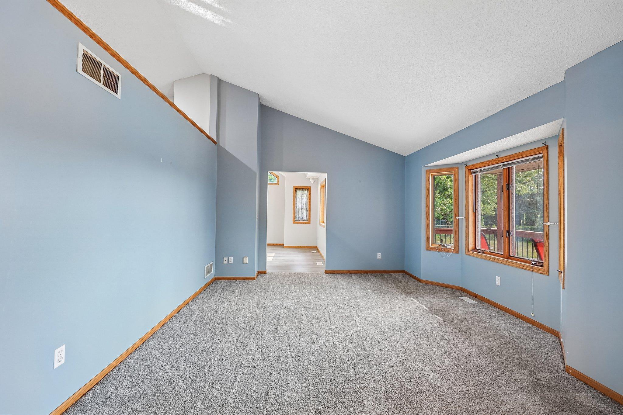 597 Viking Drive E Property Photo 5