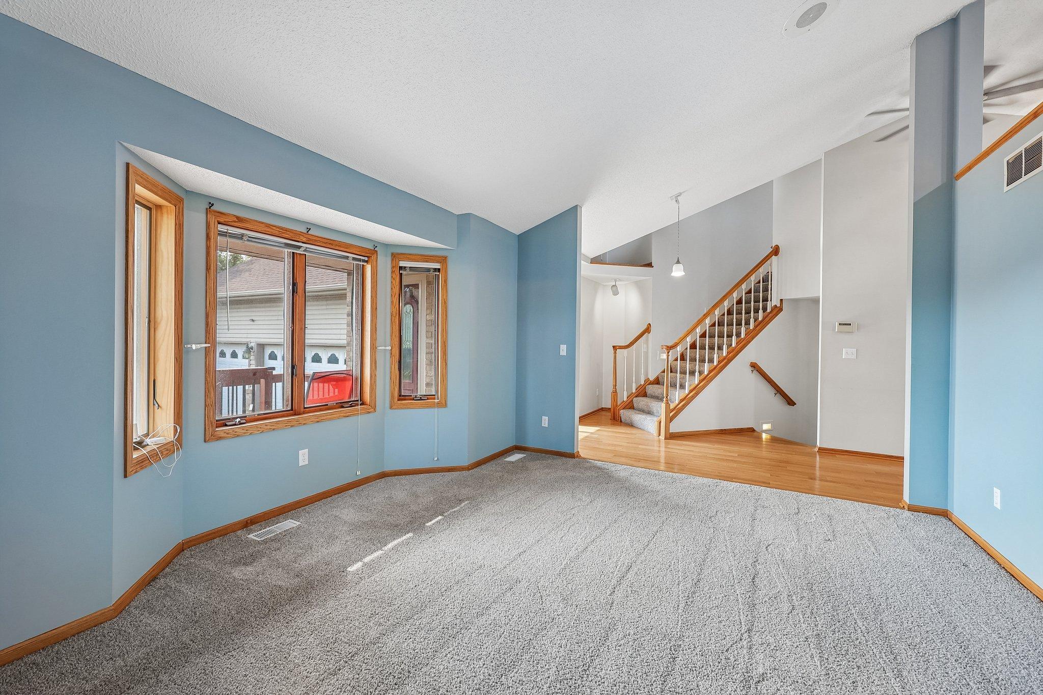 597 Viking Drive E Property Photo 6