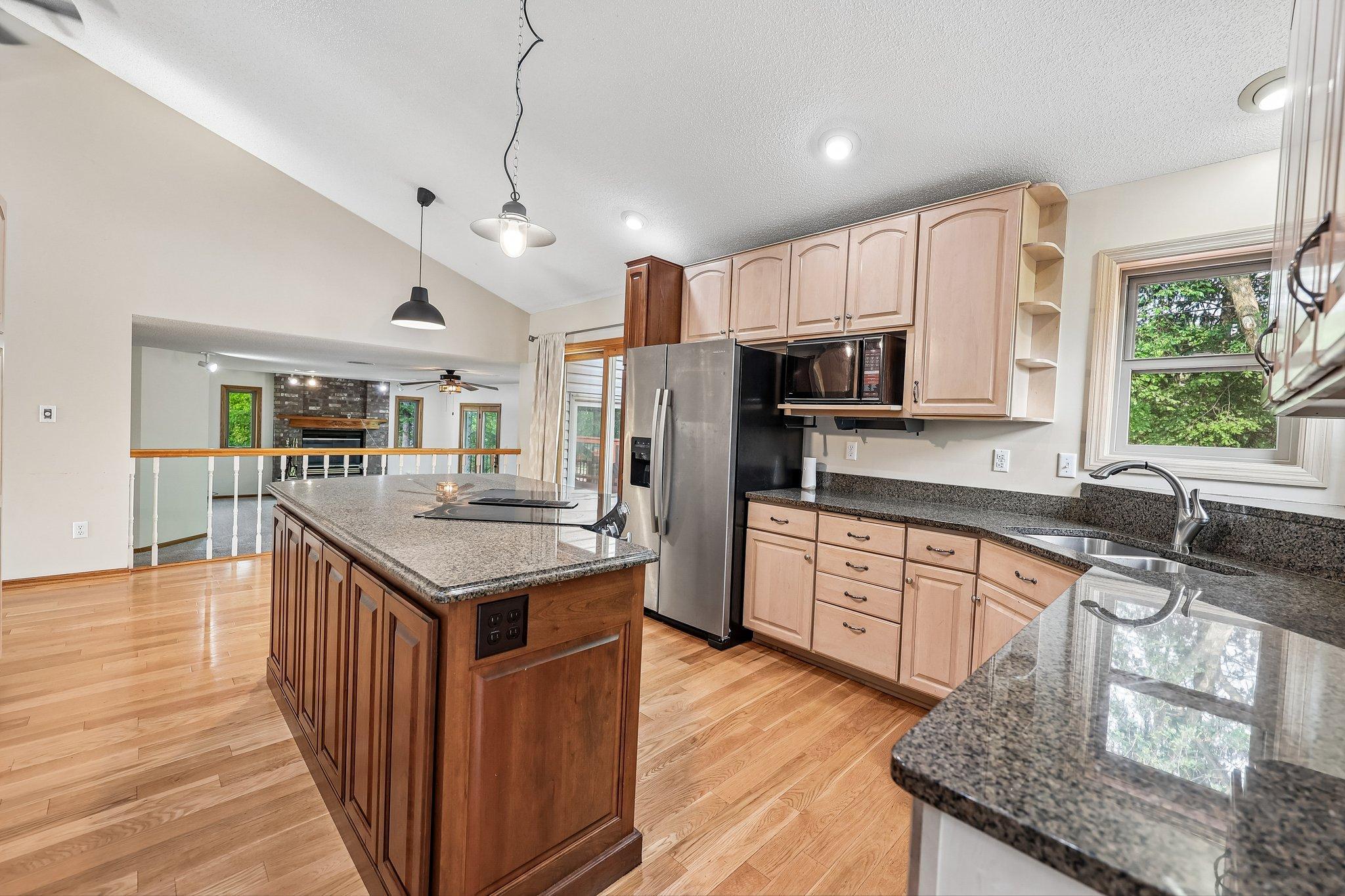 597 Viking Drive E Property Photo 15