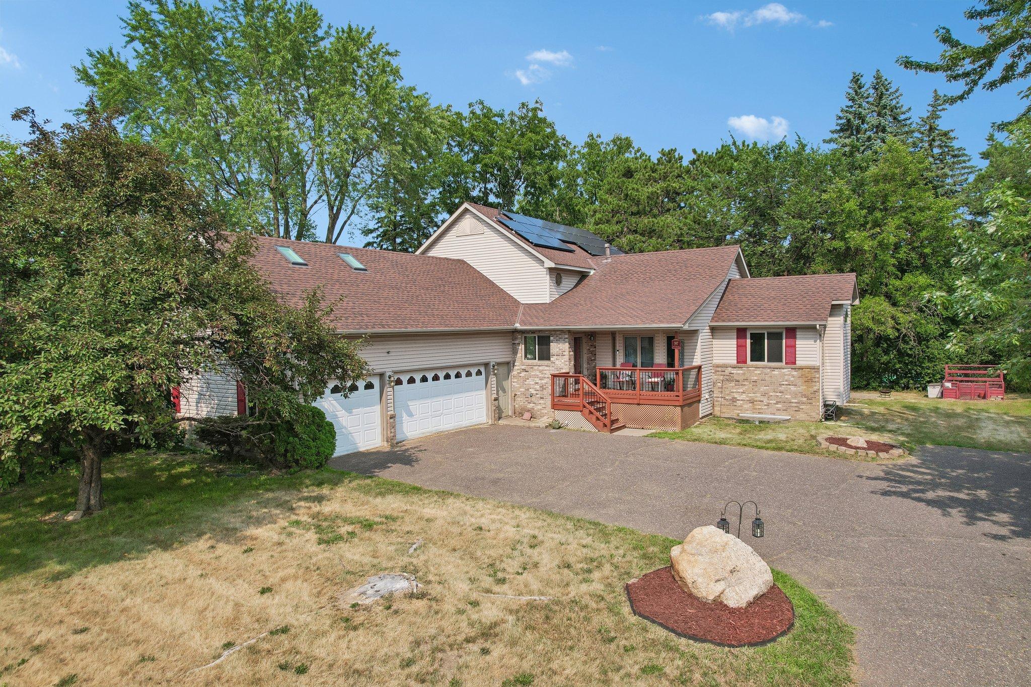 597 Viking Drive E Property Photo 62