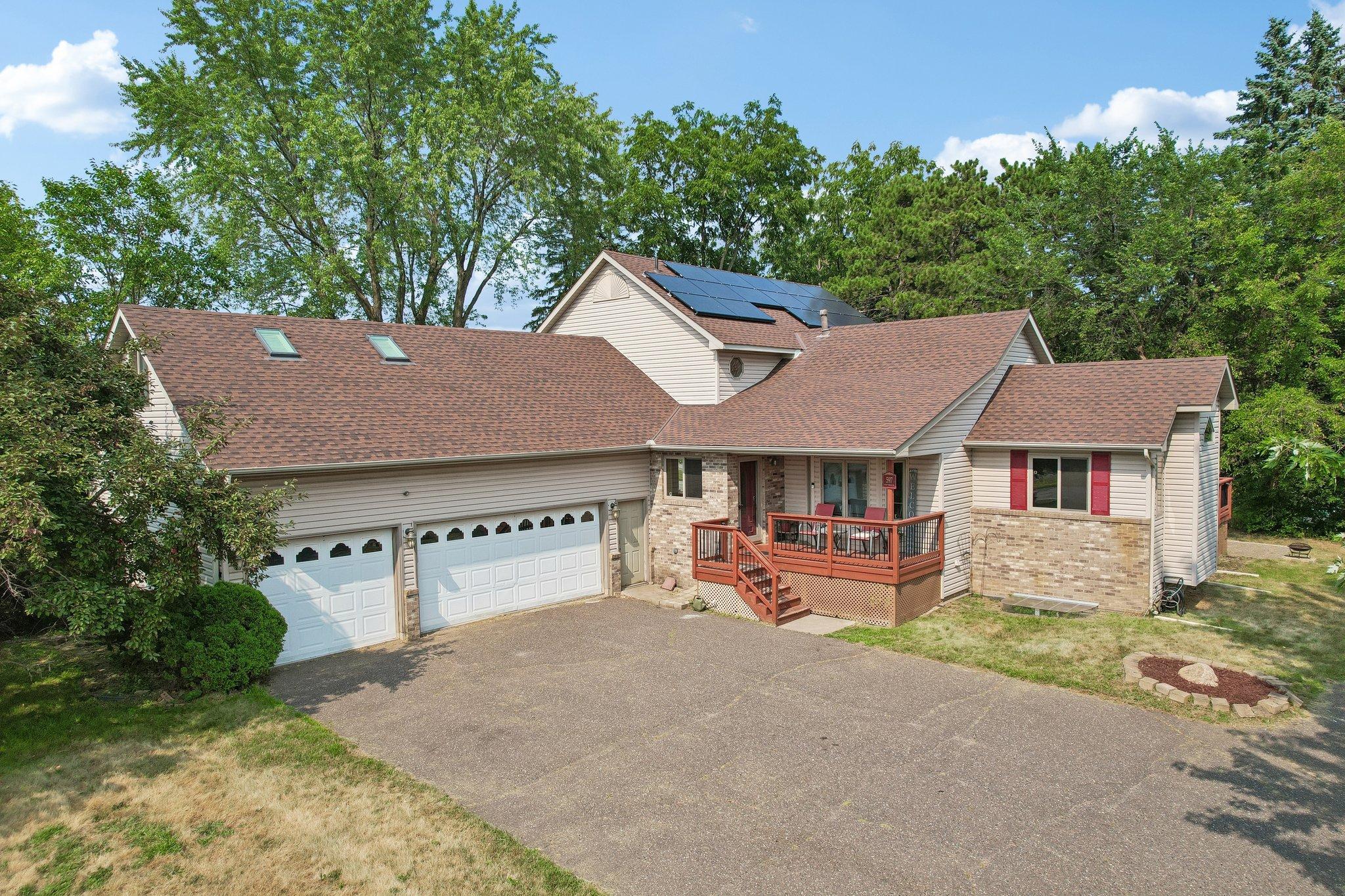 597 Viking Drive E Property Photo 63