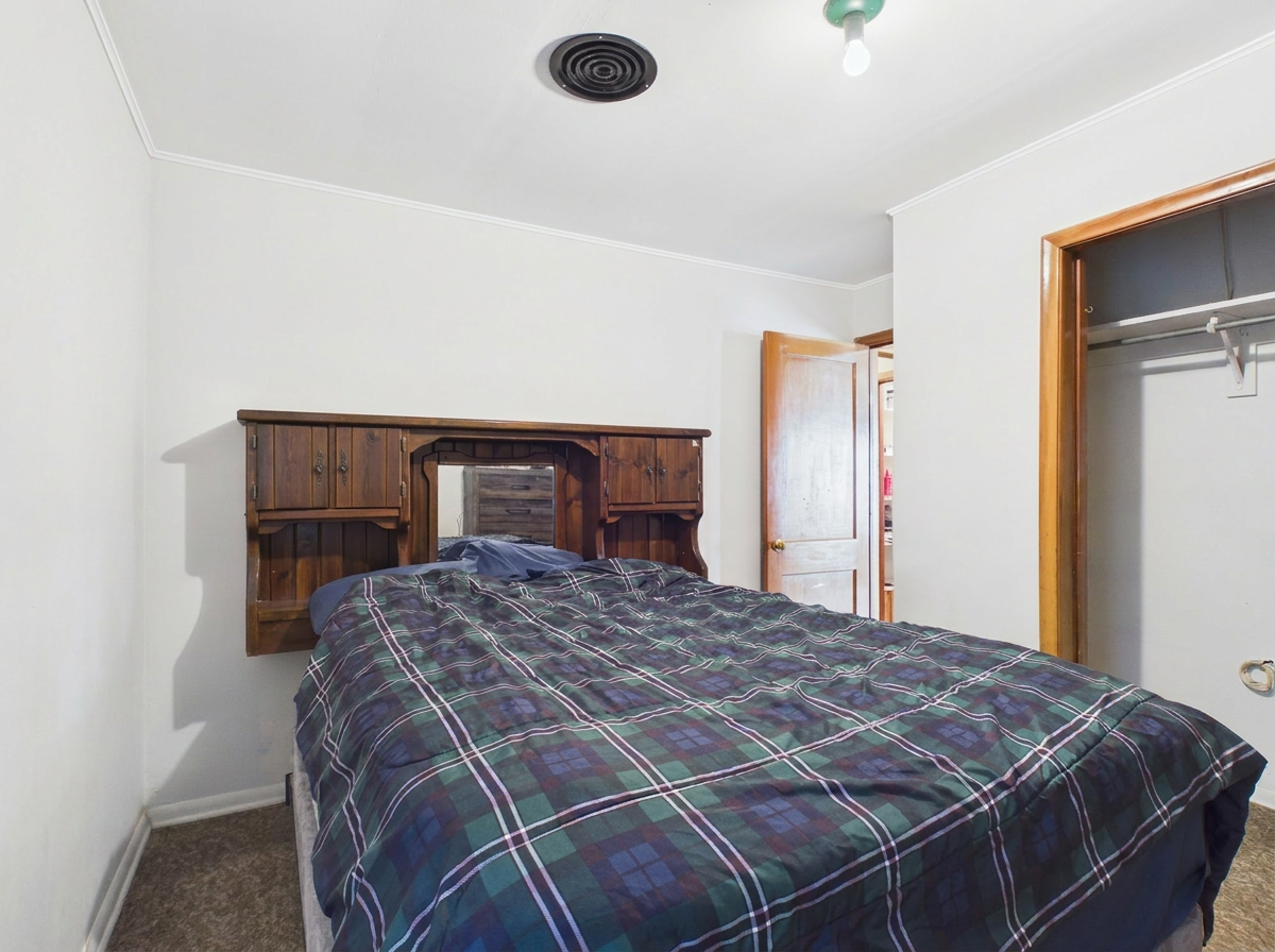 7659 Anderson Street Property Photo 10