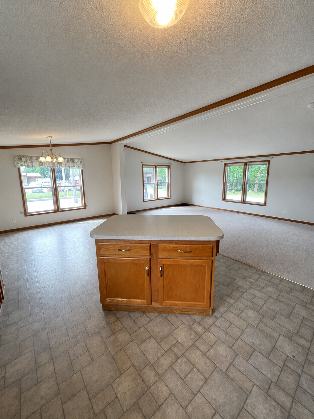 708 1st Street E Property Photo 10