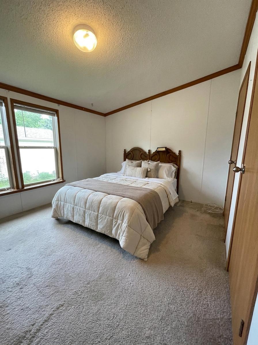 708 1st Street E Property Photo 21