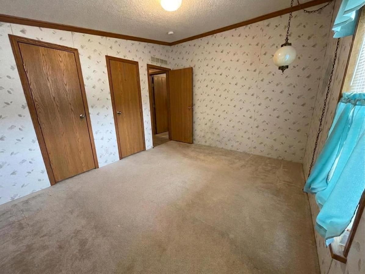 708 1st Street E Property Photo 26