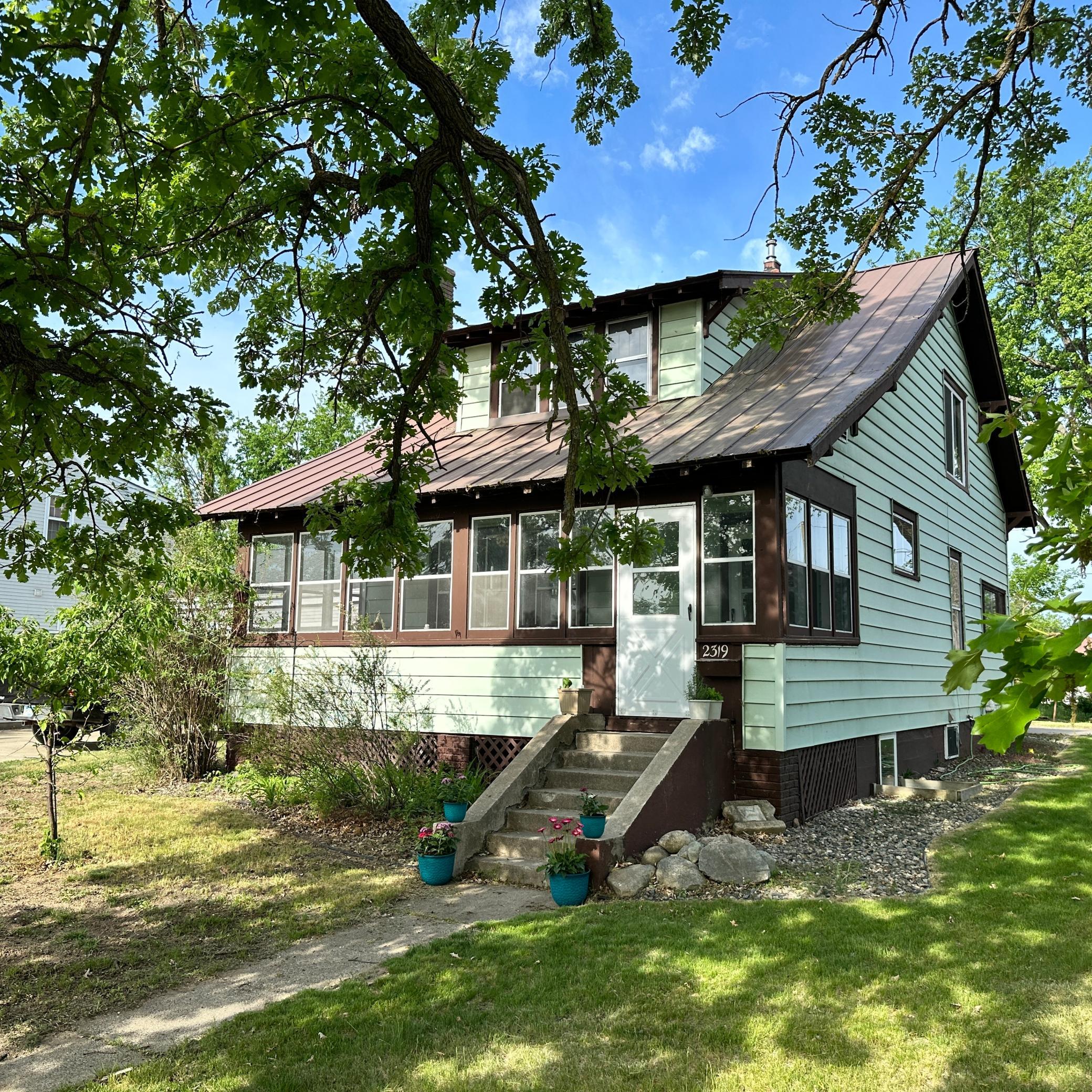2319 Birchmont Drive Ne Property Photo 1