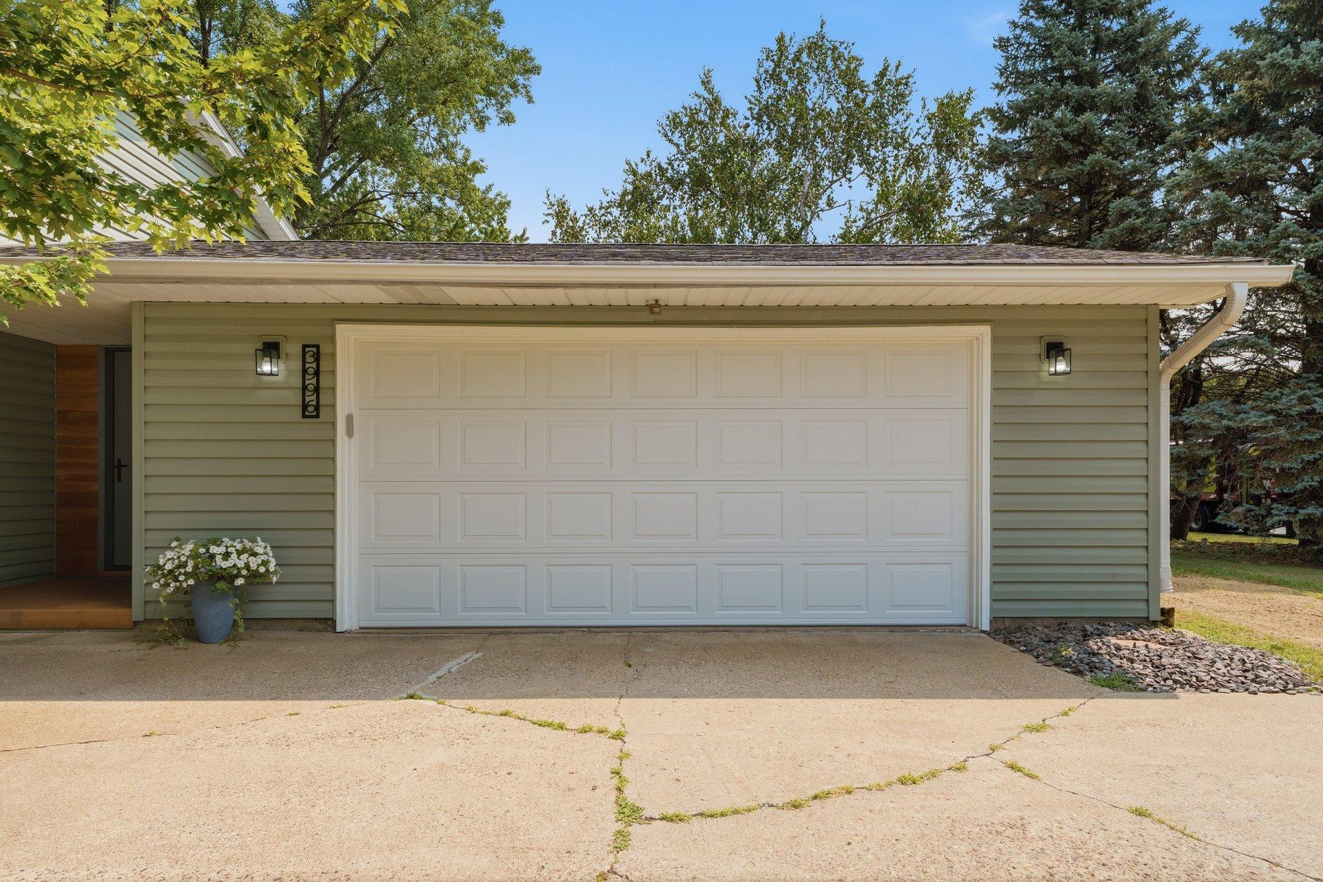 3996 Rahn Road Property Photo 6