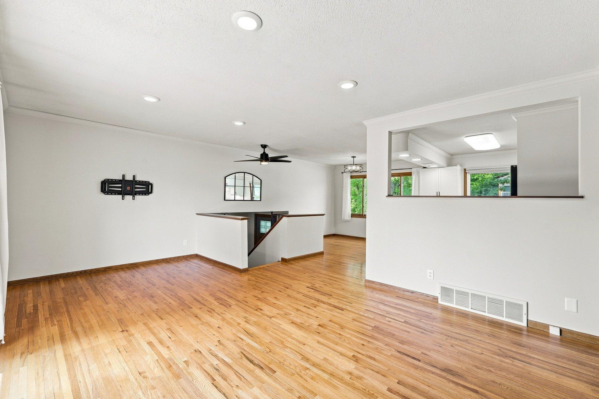 3996 Rahn Road Property Photo 12