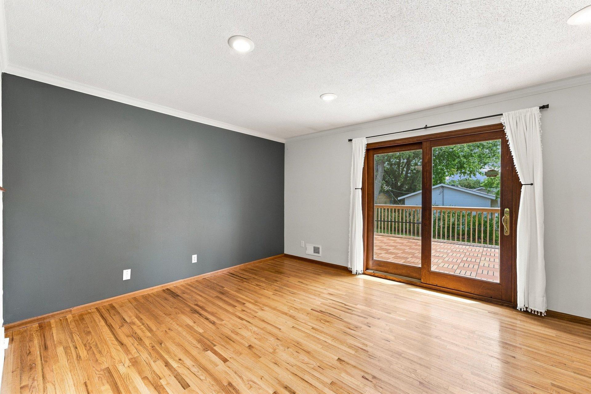 3996 Rahn Road Property Photo 15