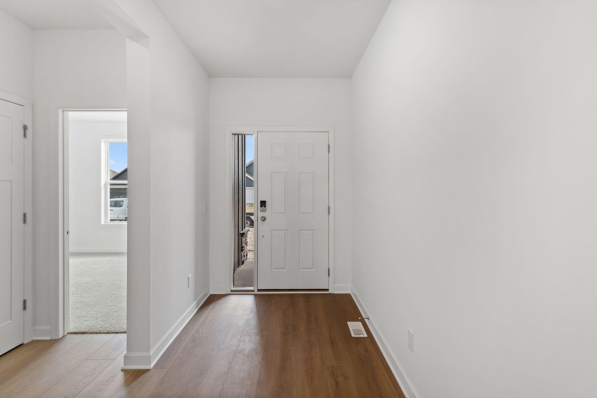 18550 Fillmore Circle Nw Property Photo 2