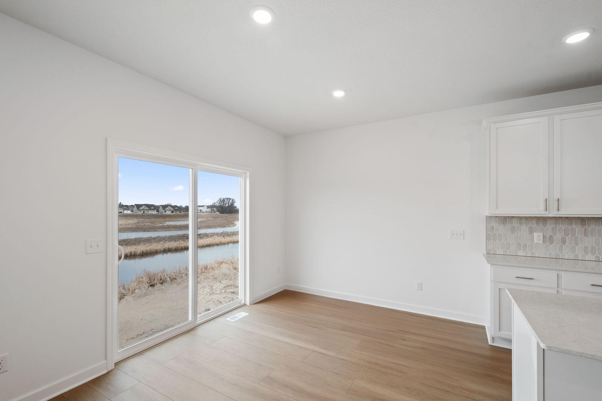 18550 Fillmore Circle Nw Property Photo 6