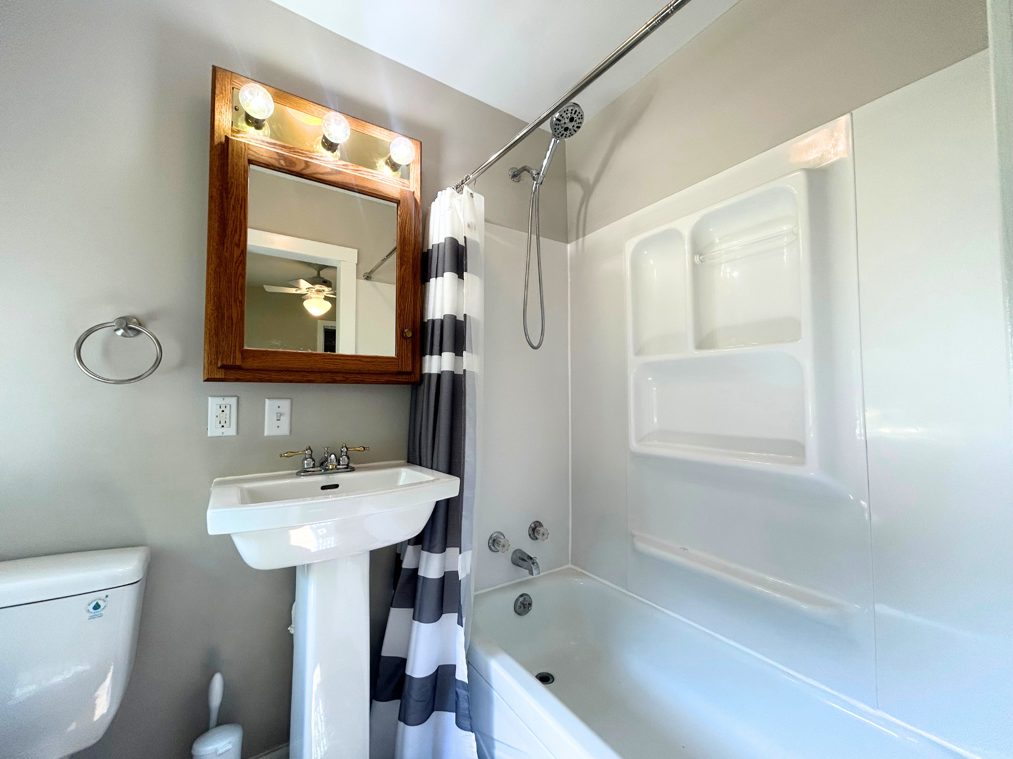 300 State Avenue Property Photo 11