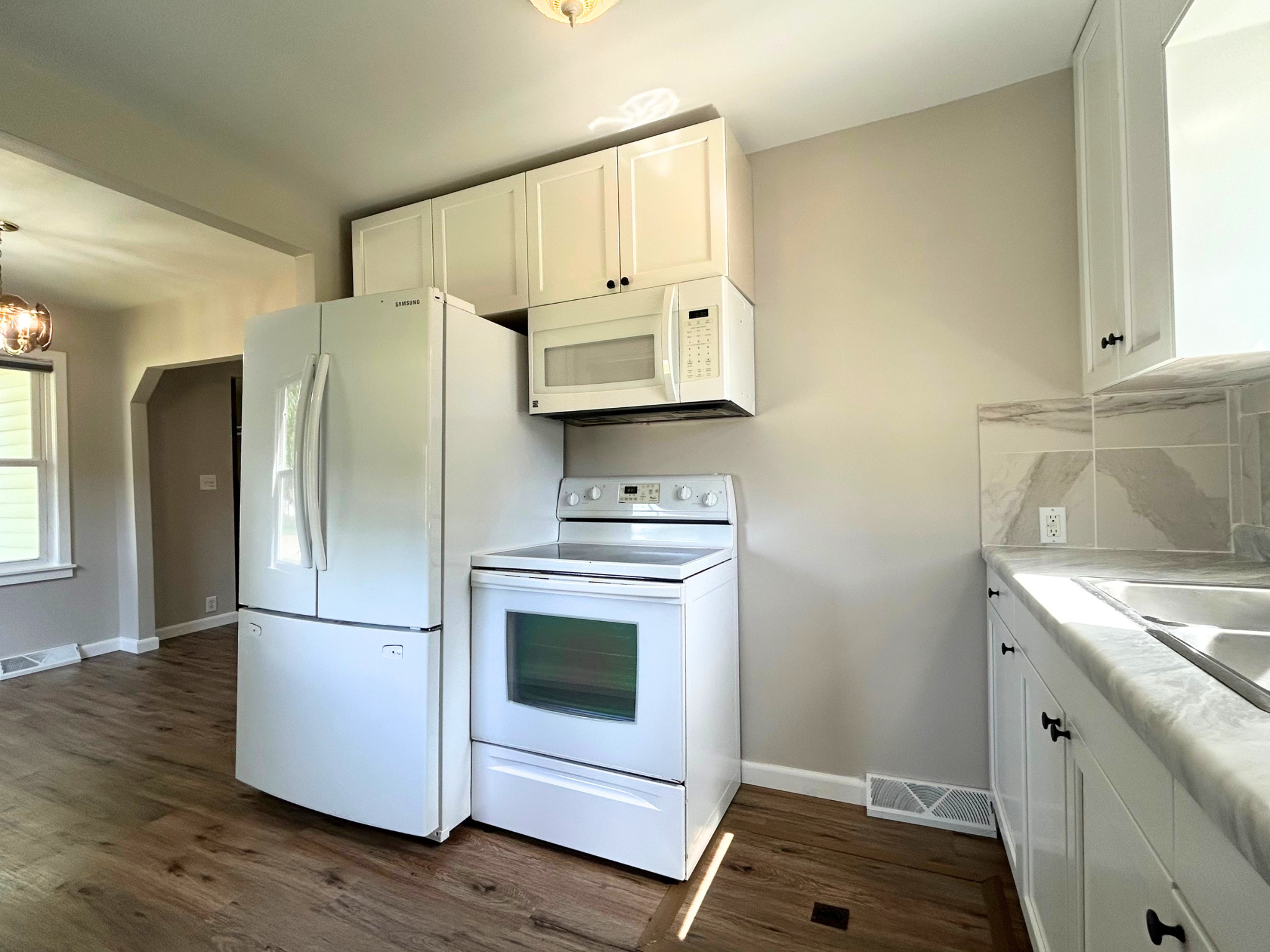 300 State Avenue Property Photo 13