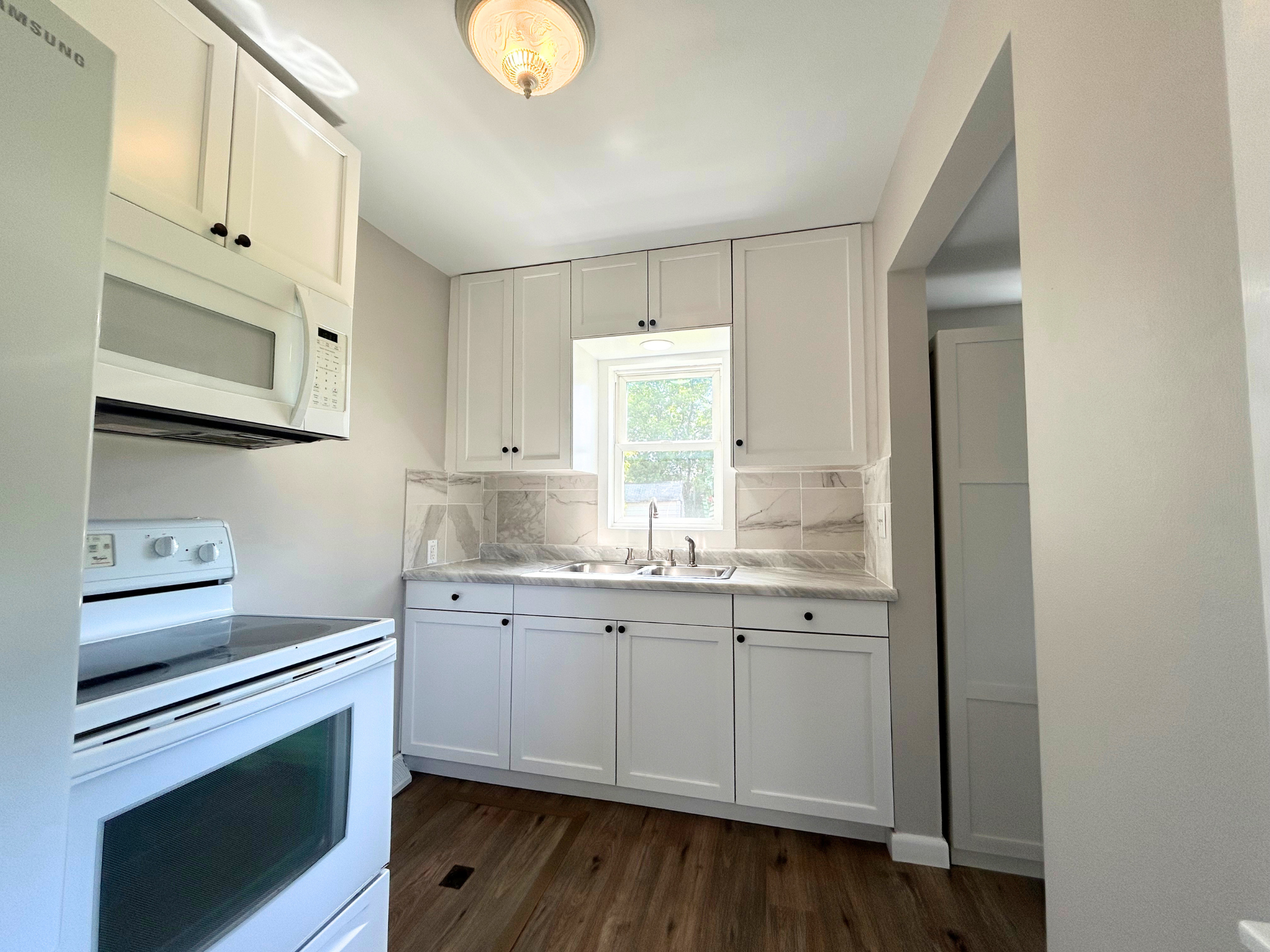 300 State Avenue Property Photo 14