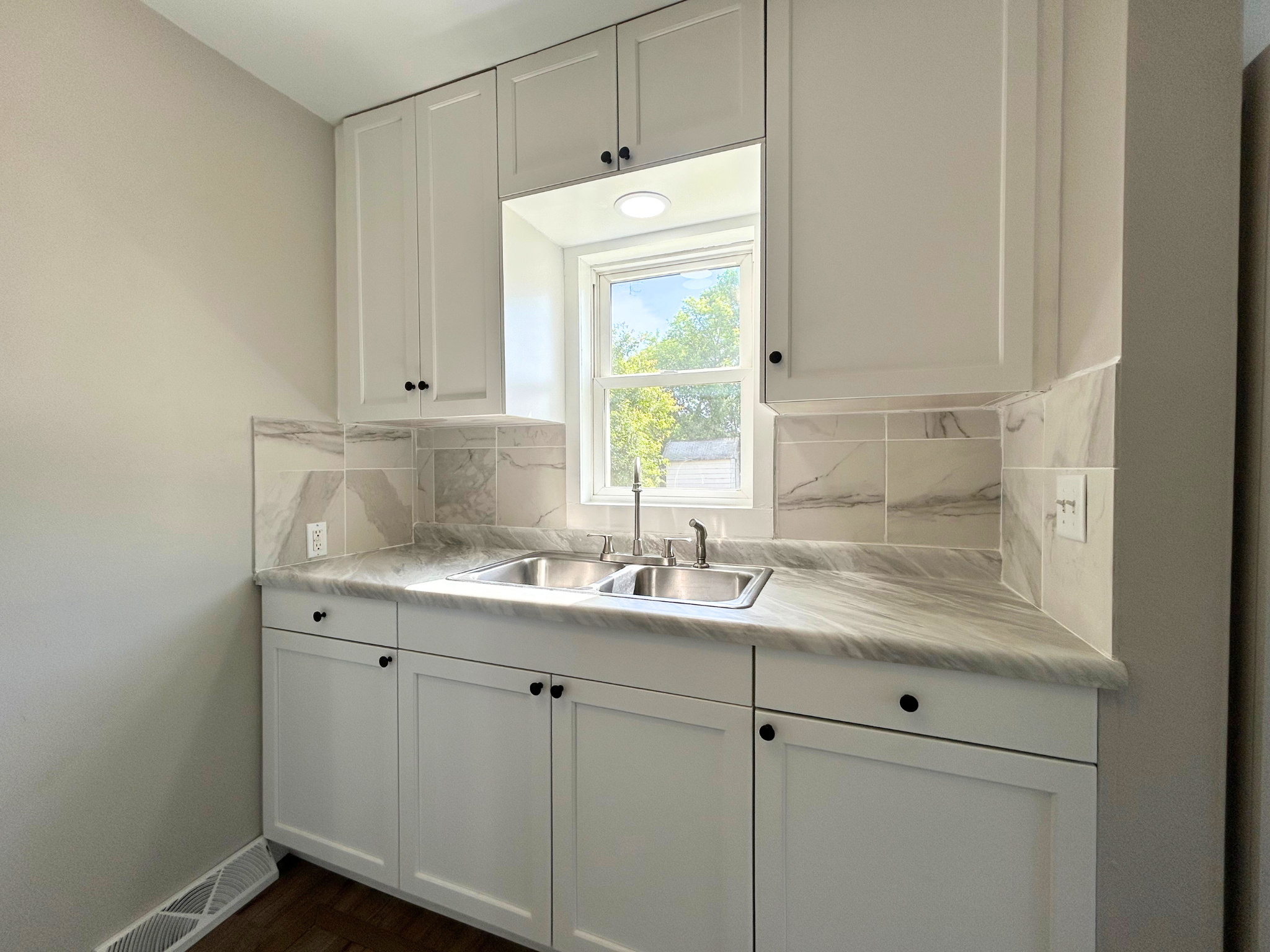 300 State Avenue Property Photo 15