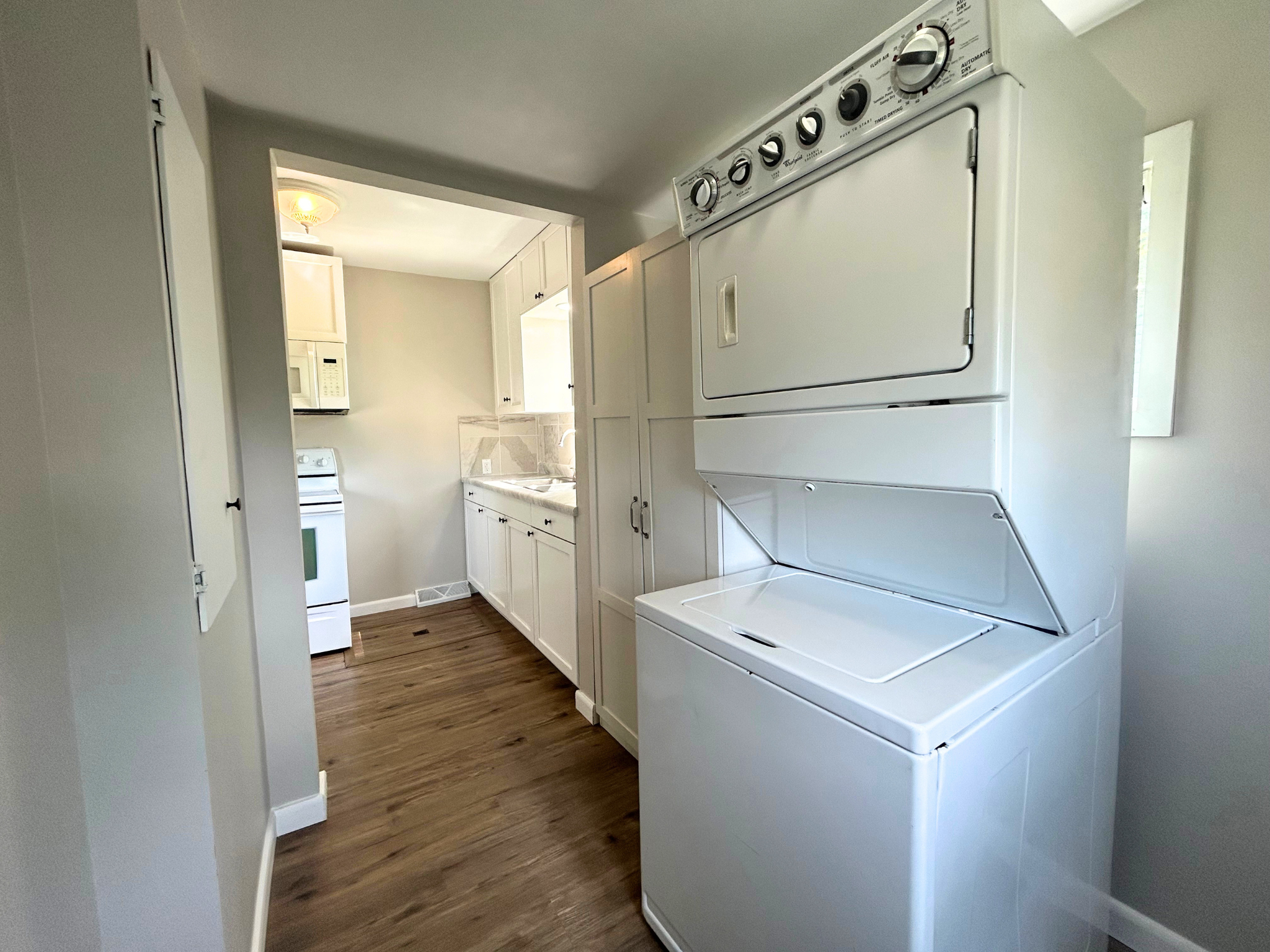 300 State Avenue Property Photo 17