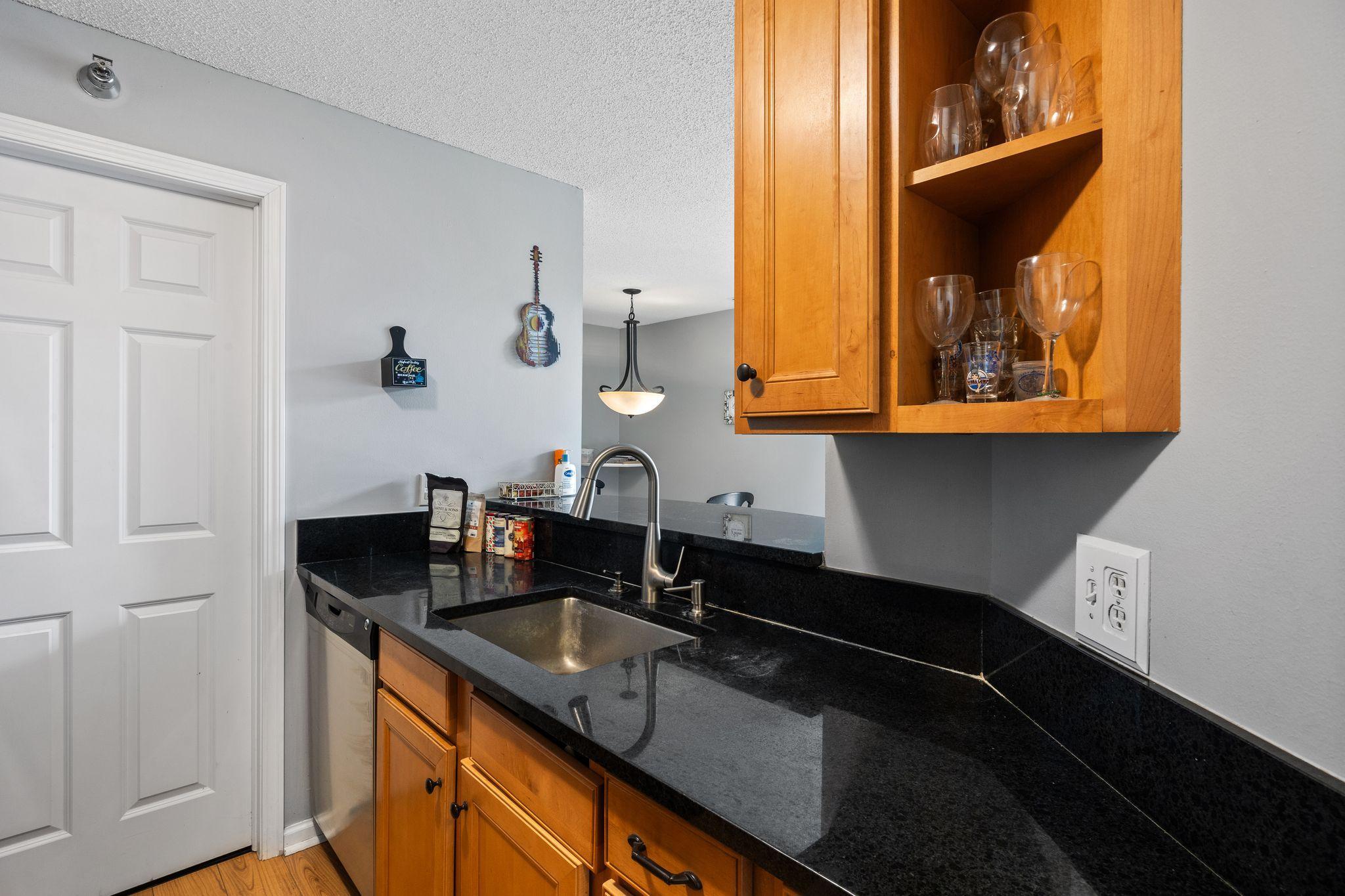 6010 Chasewood Parkway 205 Property Photo 13