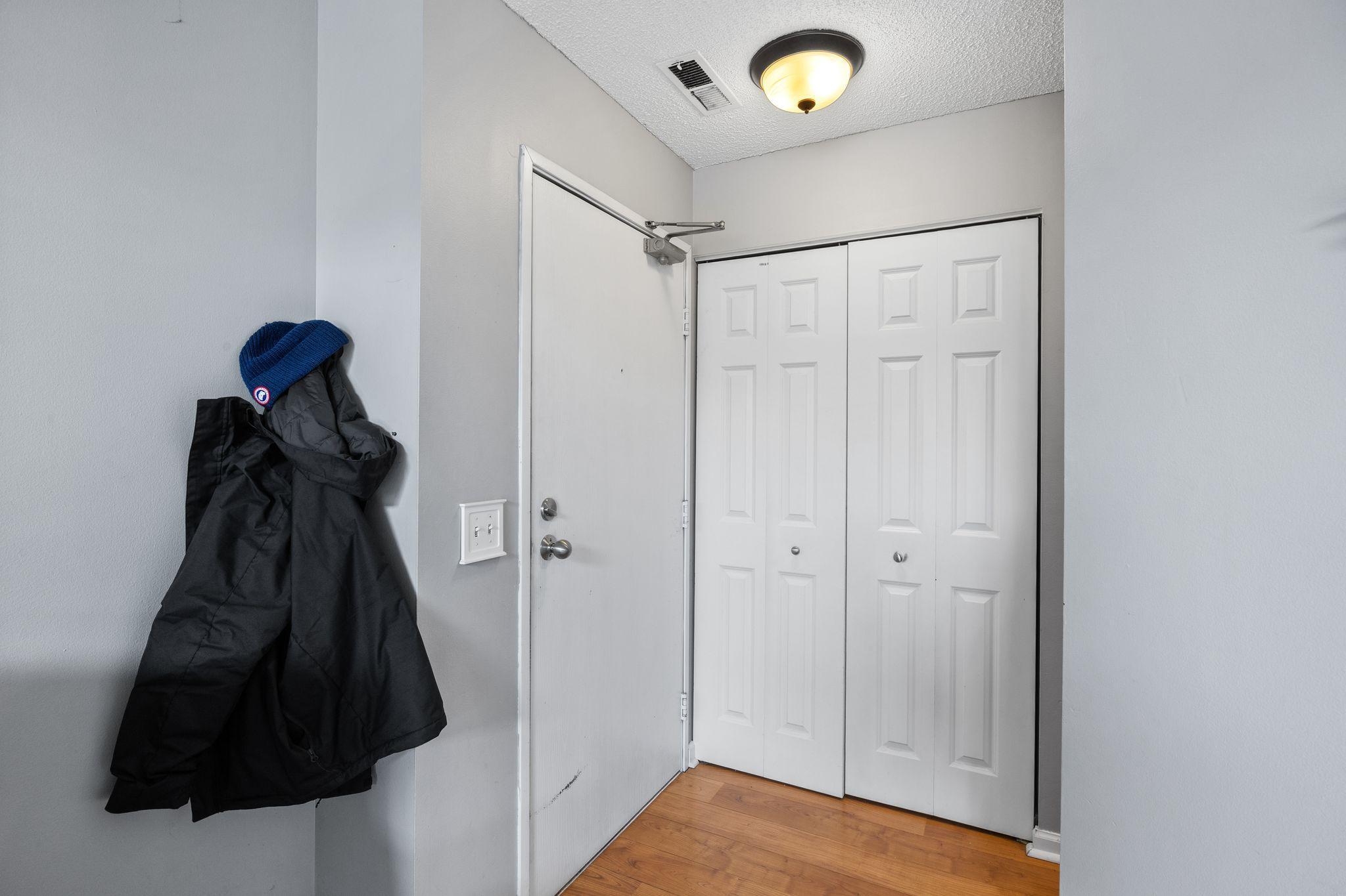6010 Chasewood Parkway 205 Property Photo 16