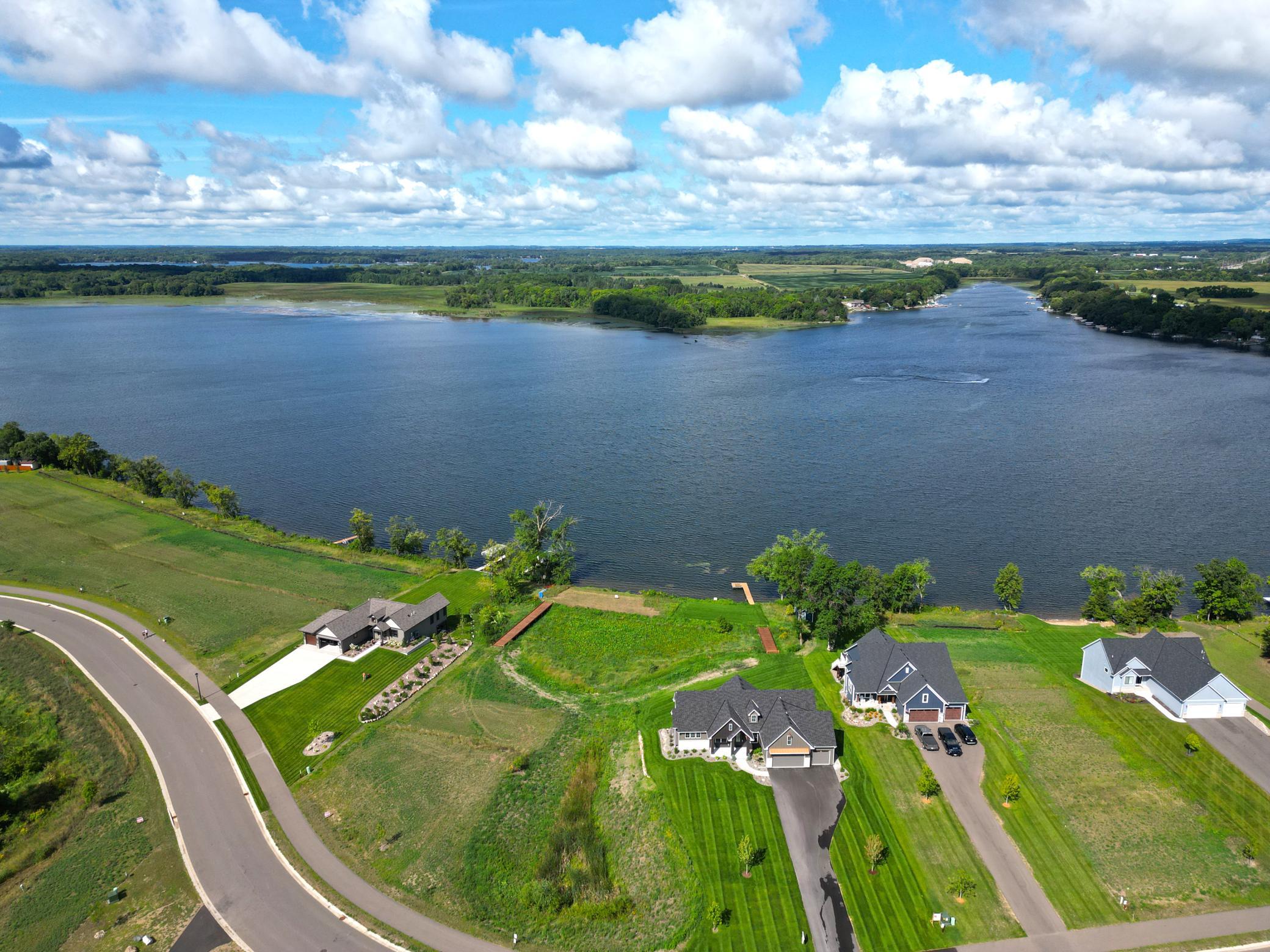 7620 Lake John Drive Property Photo 4