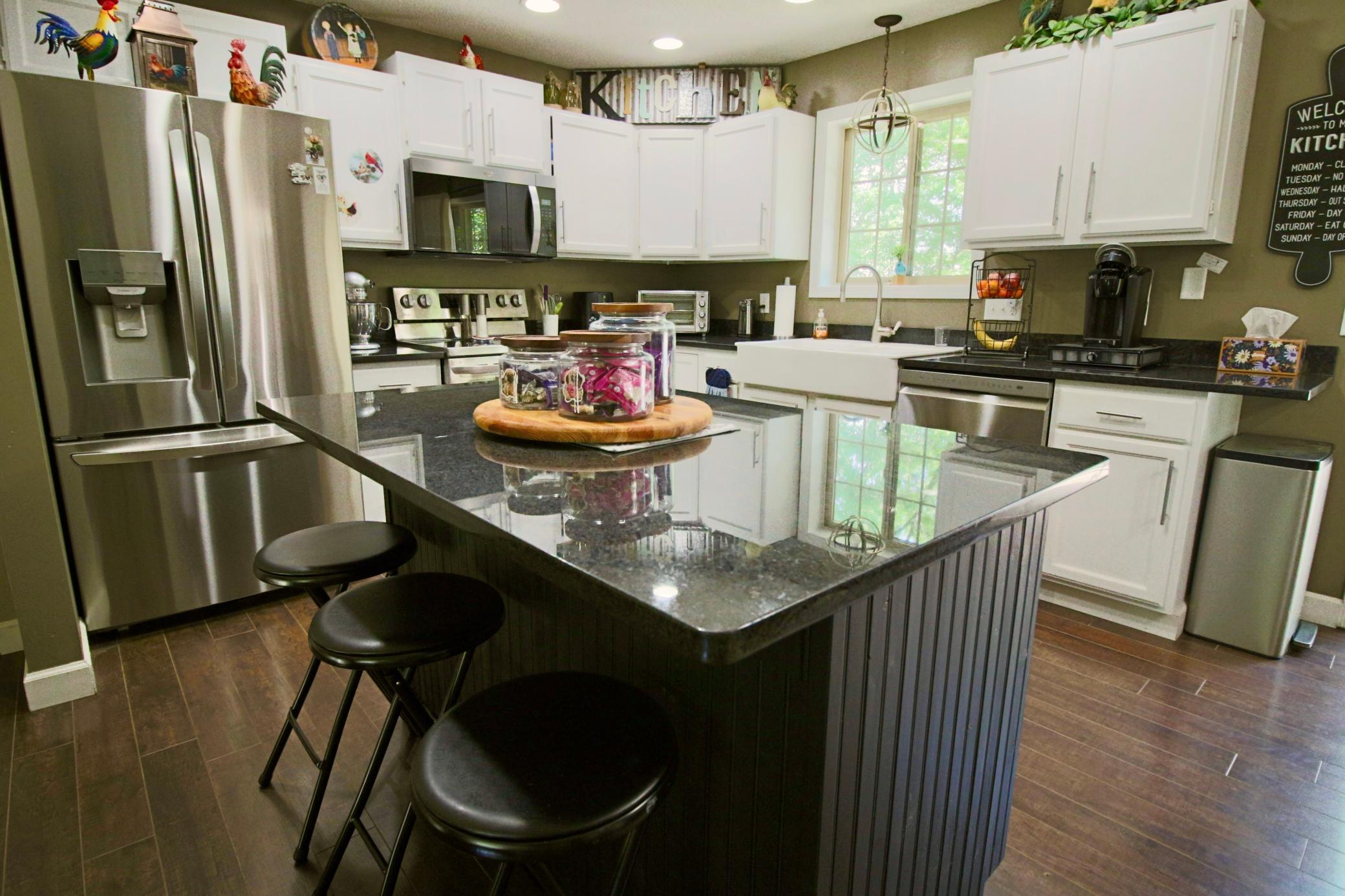7172 Laredo Road Property Photo 3