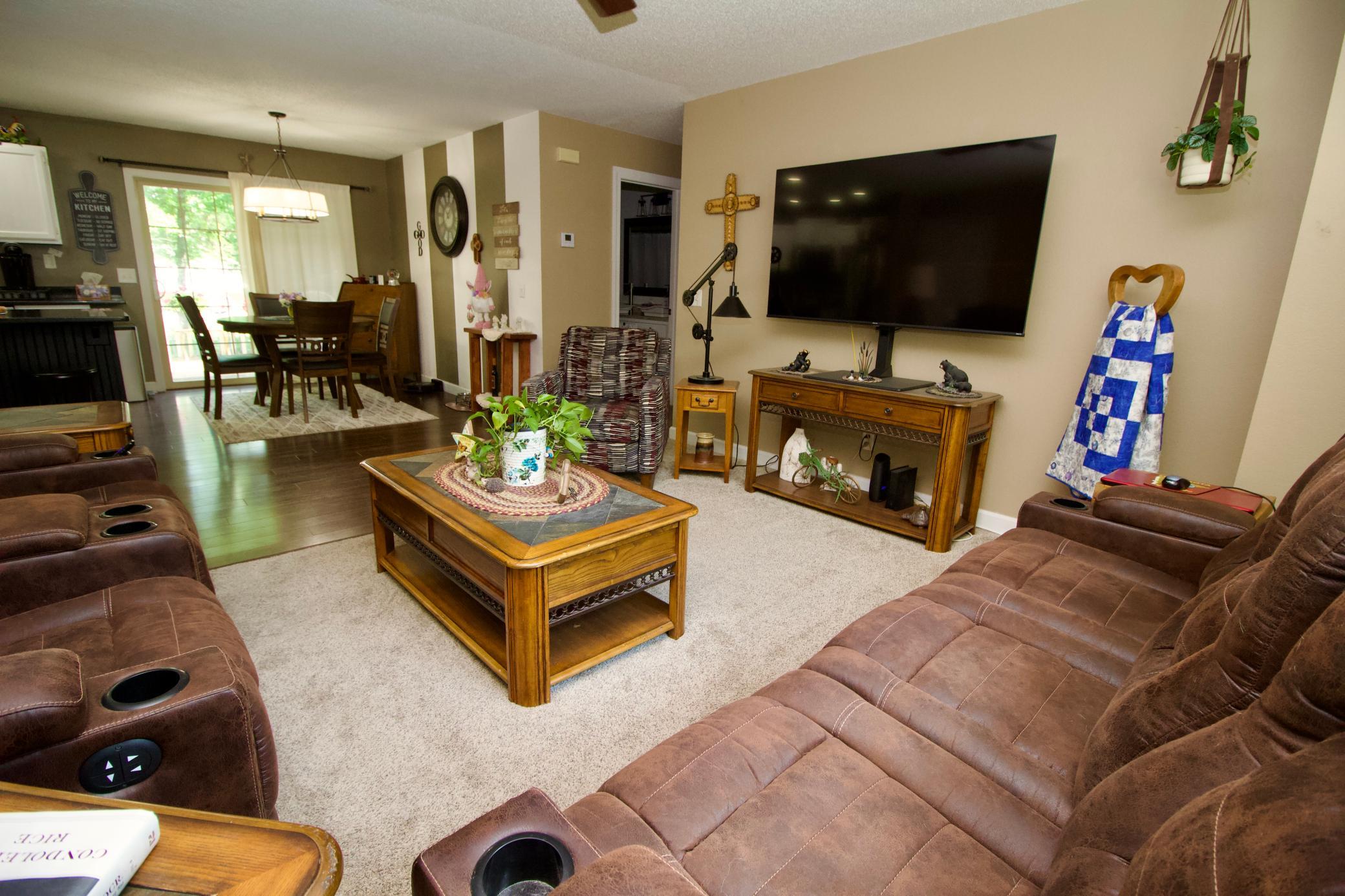 7172 Laredo Road Property Photo 11
