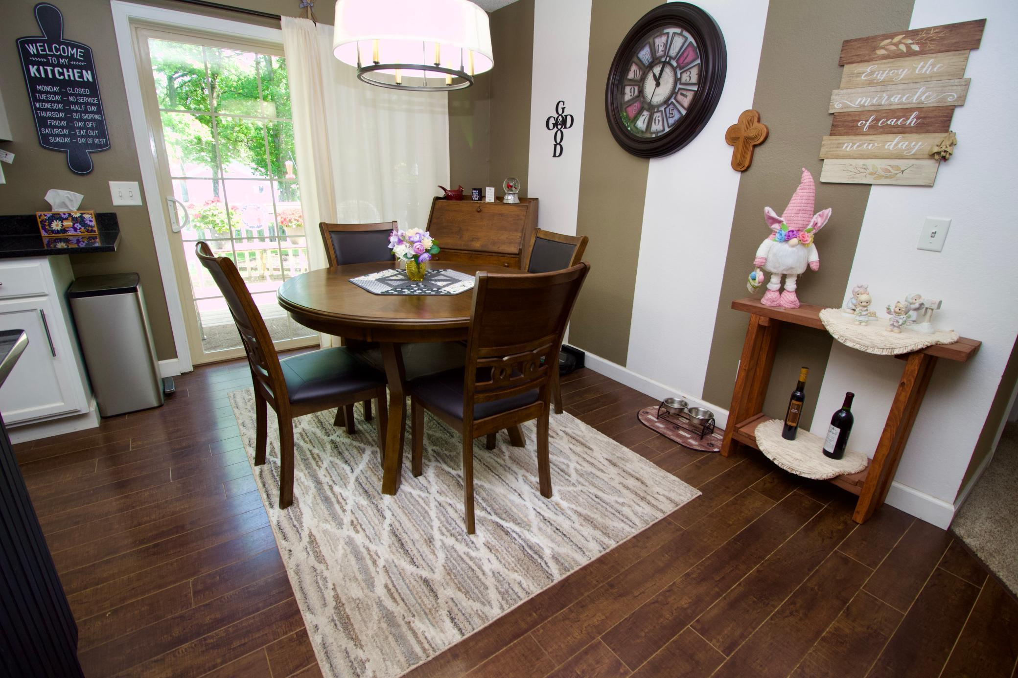 7172 Laredo Road Property Photo 12