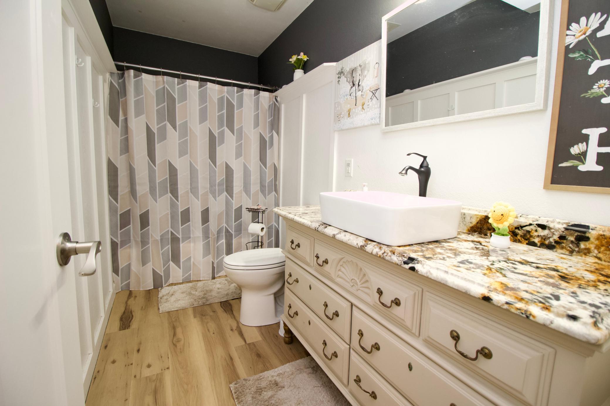 7172 Laredo Road Property Photo 23