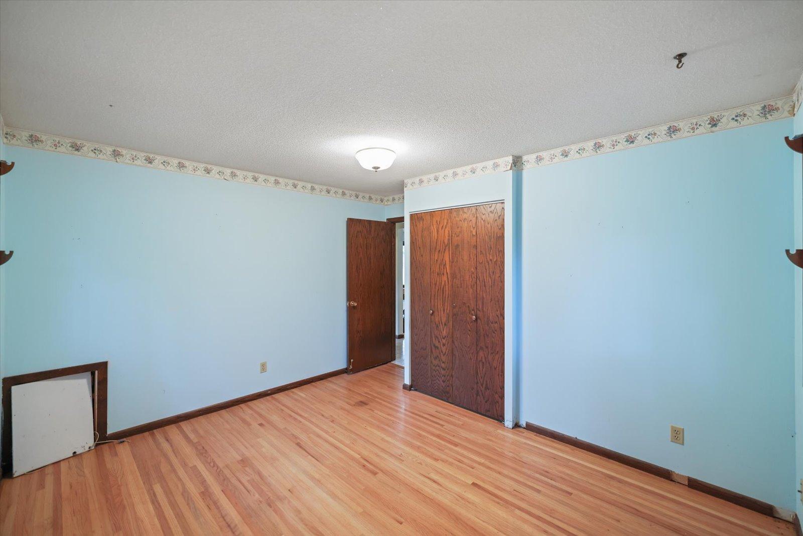 13009 Lakeview Drive Property Photo 7