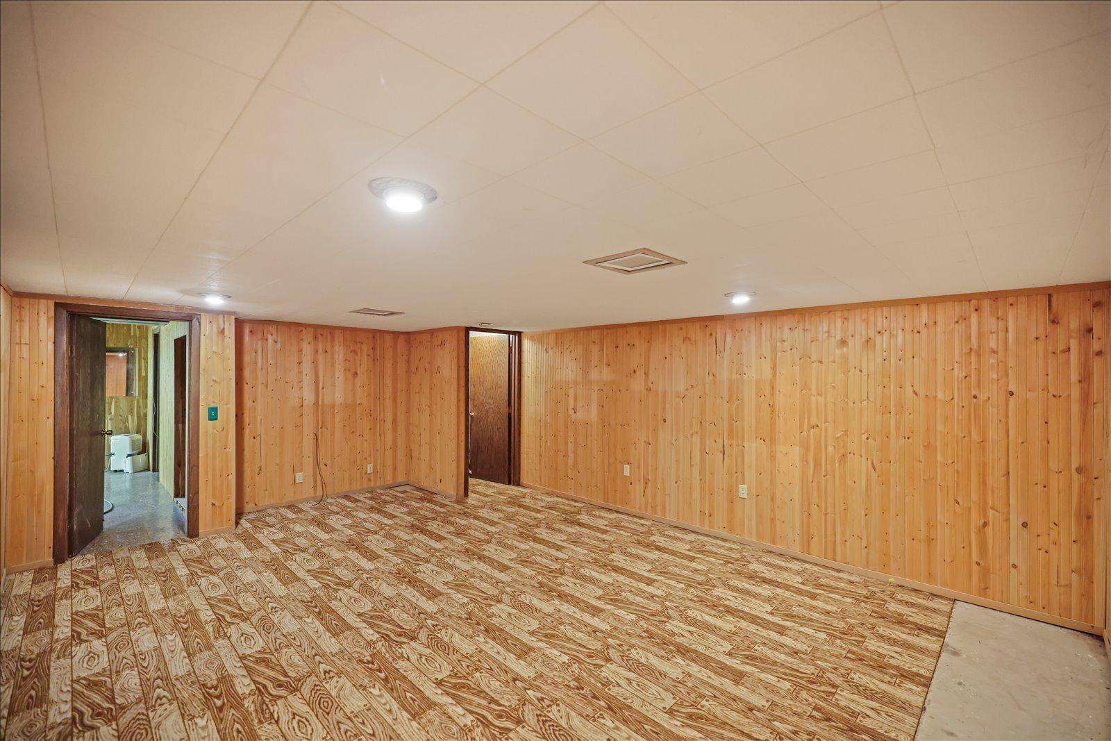 13009 Lakeview Drive Property Photo 27